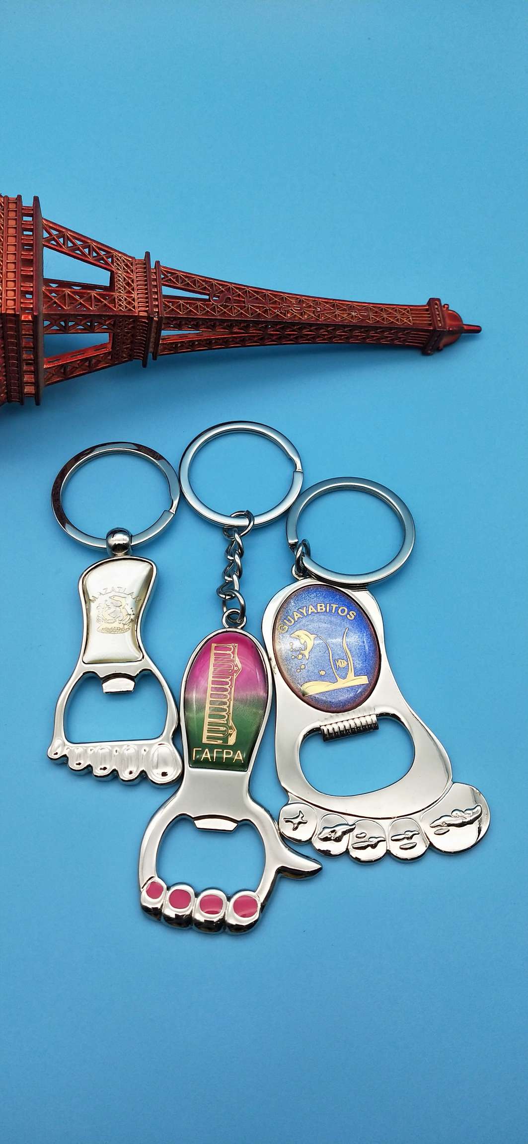 Foot CD-patterned keychain