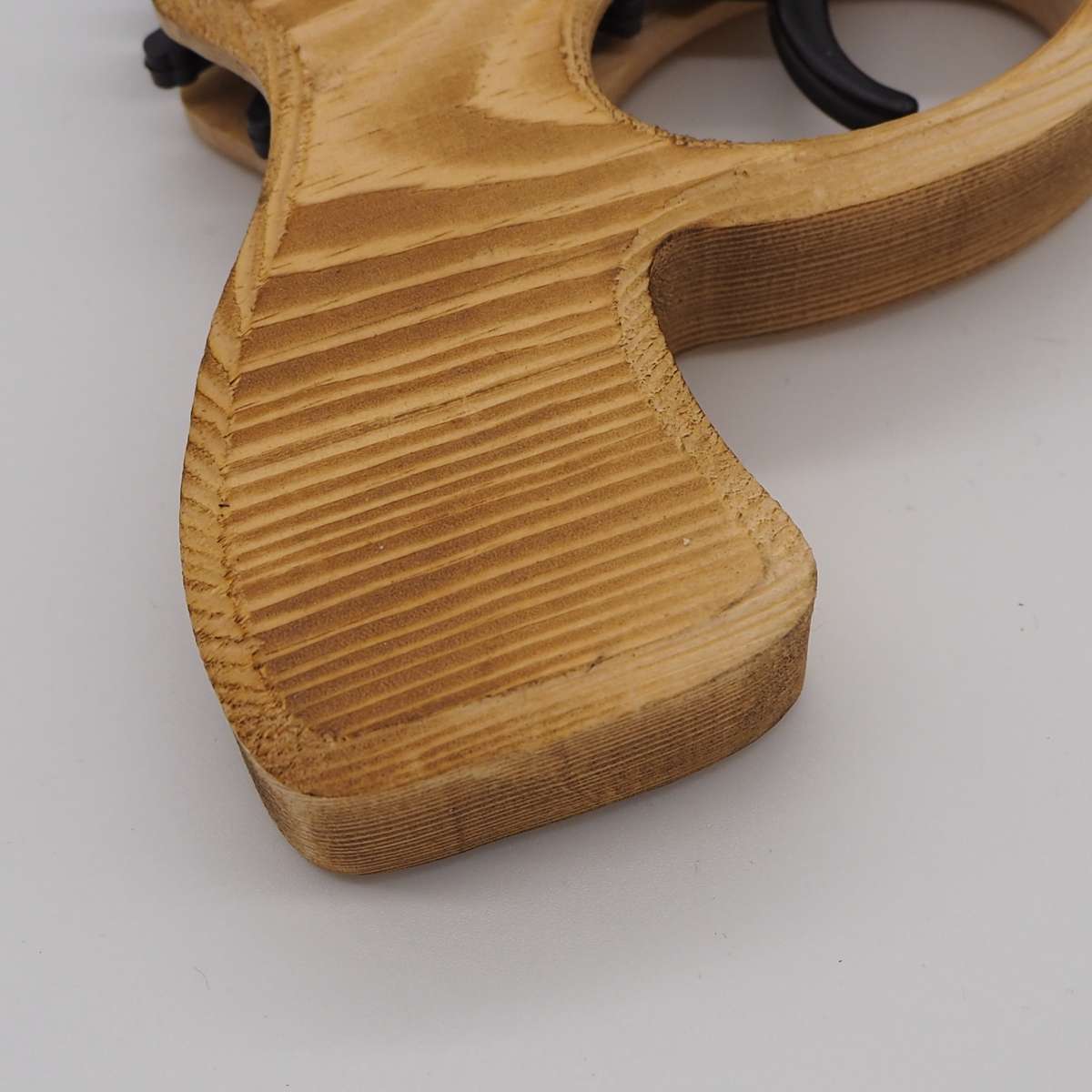 Factory direct sales of wooden nostalgic toy guns, wooden toy rubber band guns, wooden guns, wooden guns, A-models Application Scenario