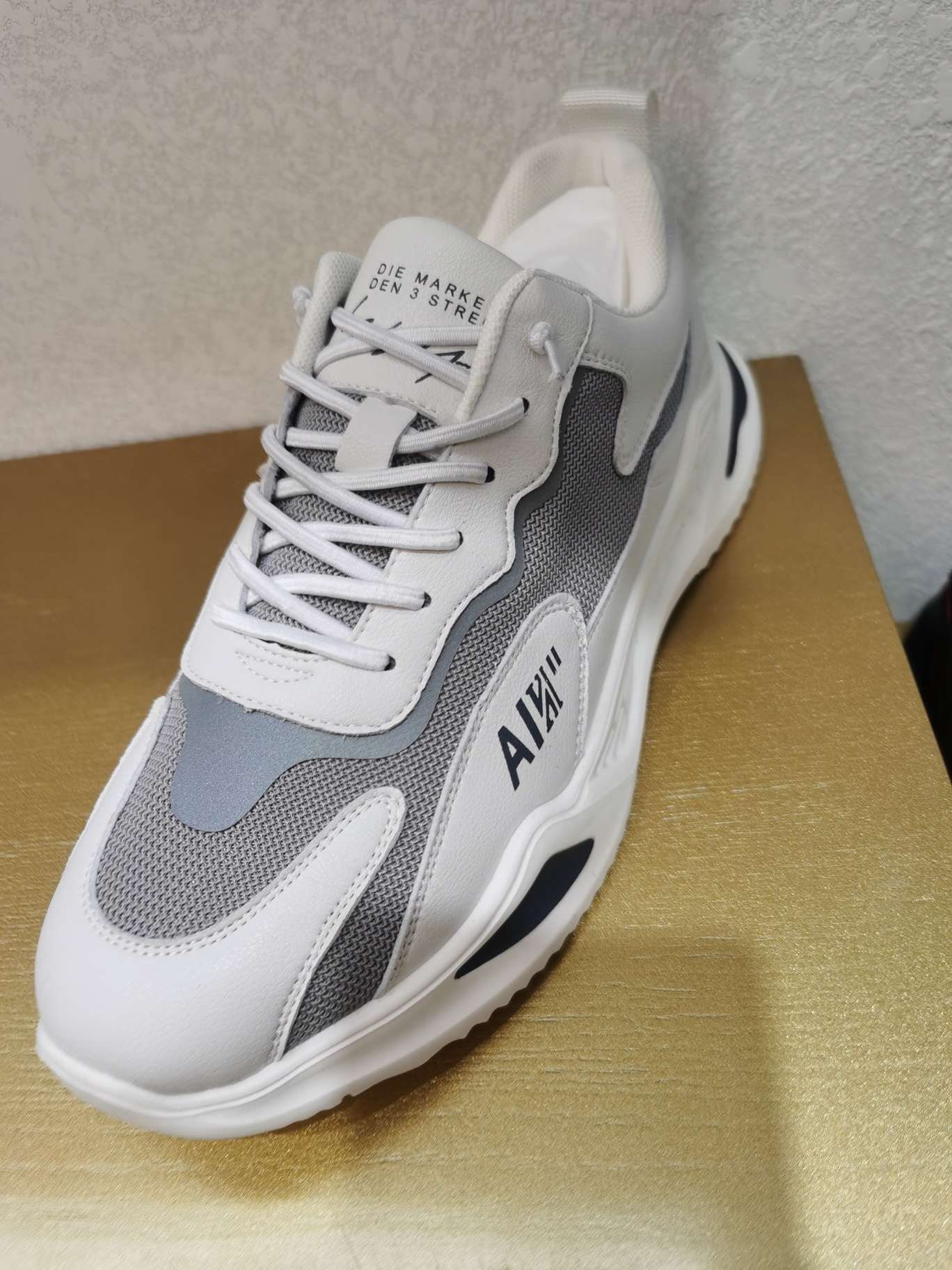 New Thick Bottom Daddy Shoes Mesh Surface Breathable Fashion Casual 11238 Happy Kangaroo Daddy Shoes Spring And Summer Trend Sports Shoes Wholesale Specification drawing
