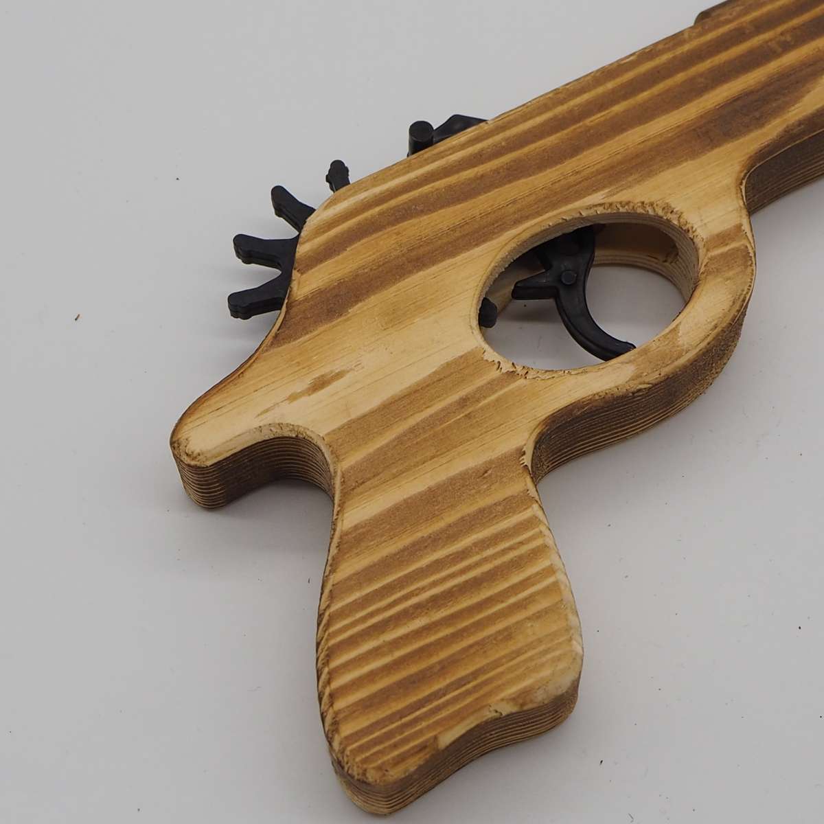 Wooden craft toy No. 4 grab Application Scenario