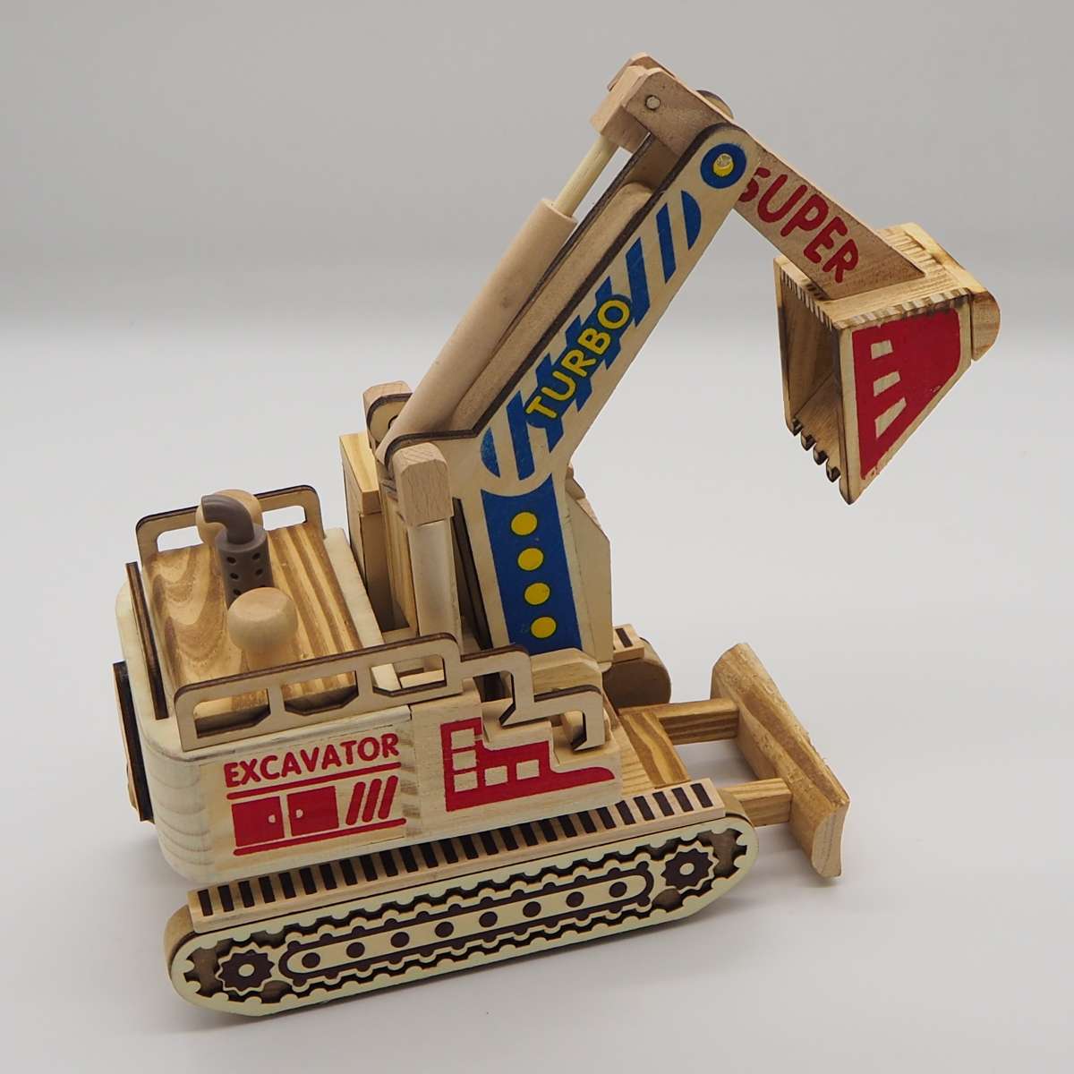 Wooden craft toy color excavator Application Scenario