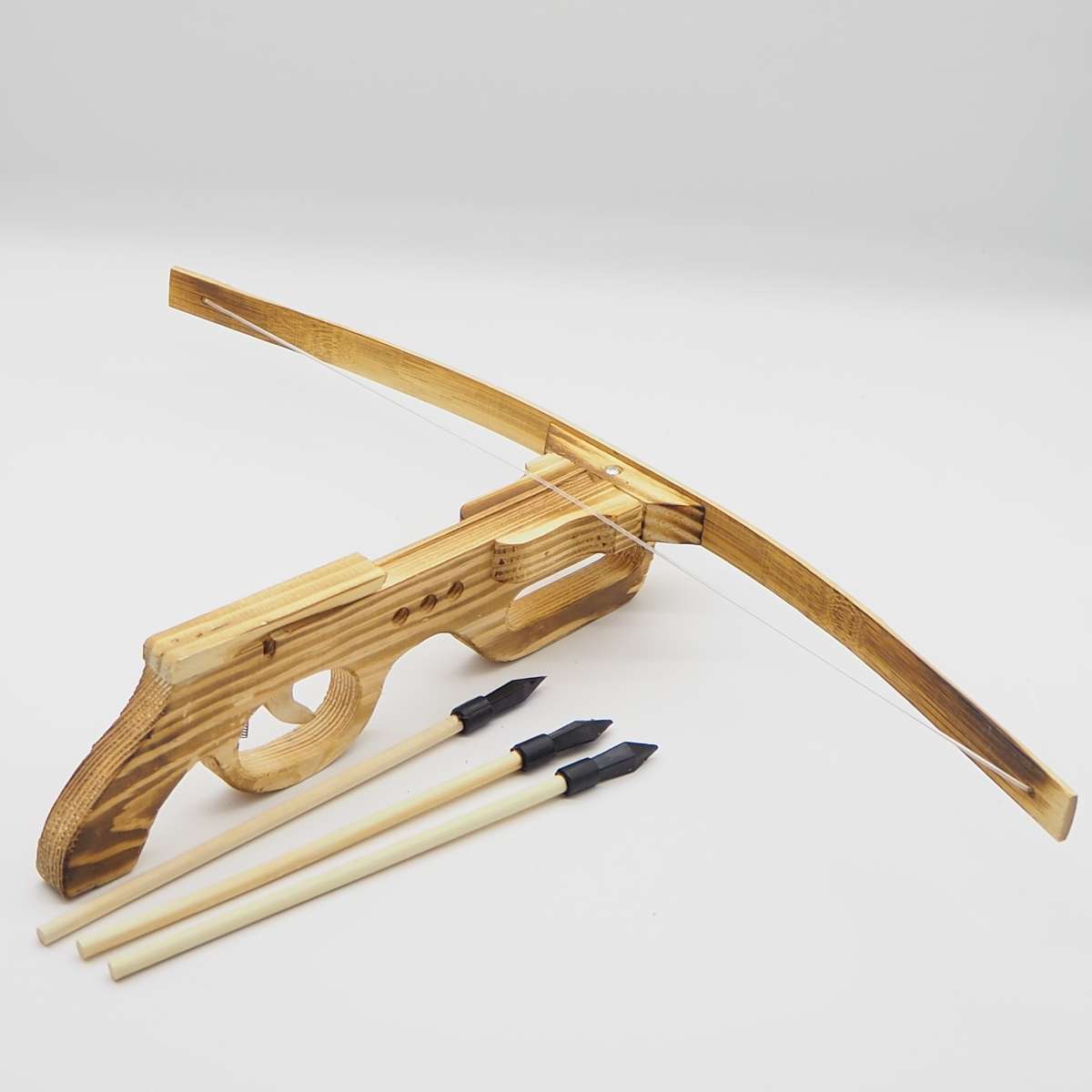 Factory direct sales of children's hand wooden guns, crossbows, pine wood crossbows, crossbows, crossbows, crossbow models, non-destructive details Picture