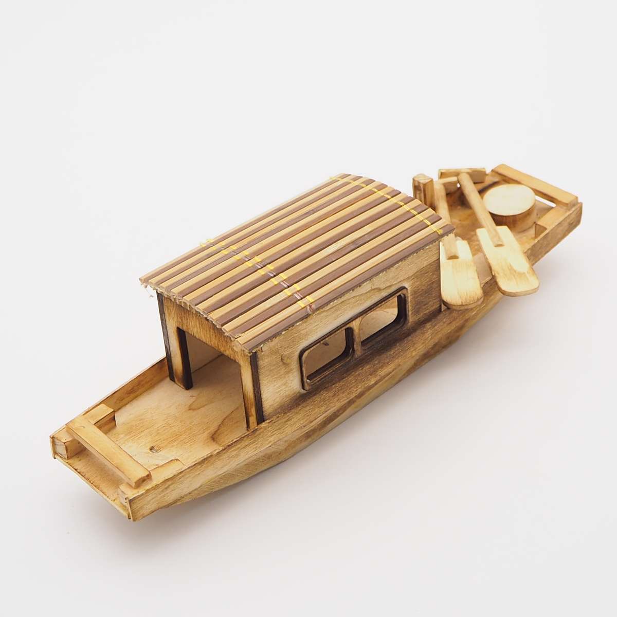 Wooden craft toy black-covered boat Application Scenario