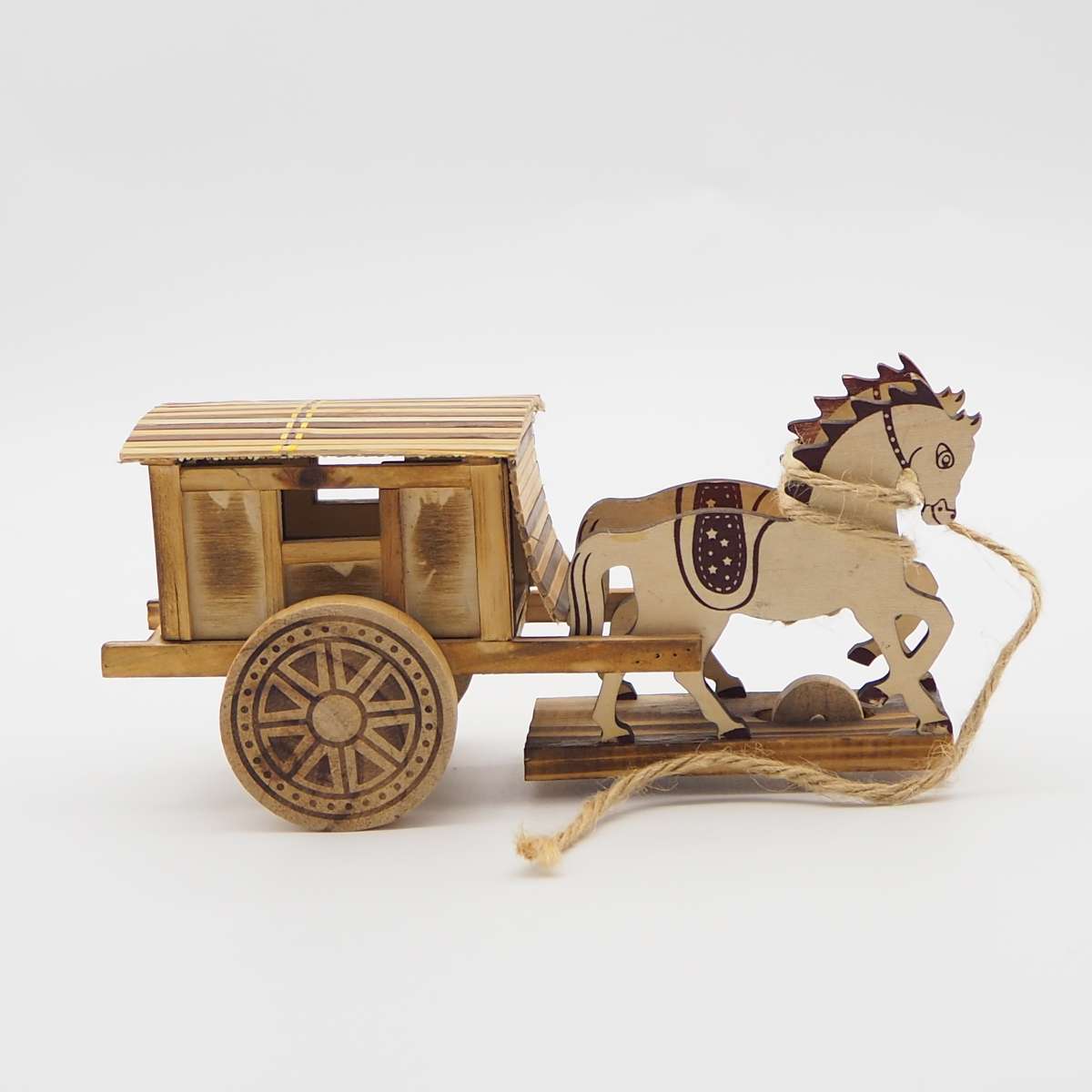 Wooden craft toy horse-drawn carriage details Picture
