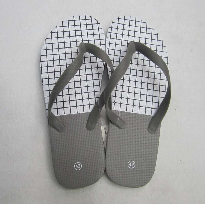 Men's grey flip-flops
