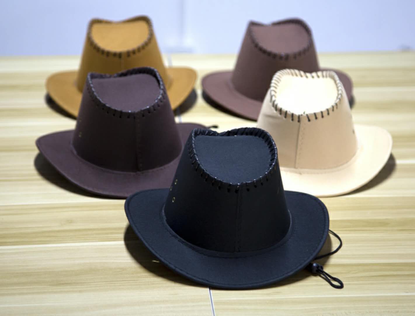 Specializing in the production of various western cowboy hats and top hats, we accept both domestic and foreign trade orders. Welcome to purchase details Picture
