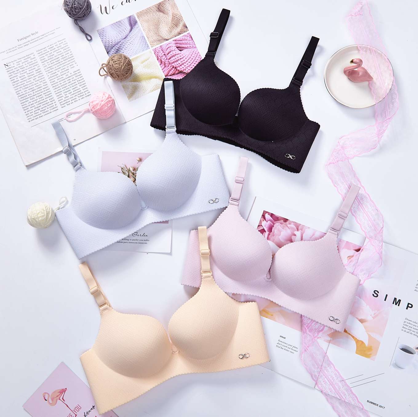 20 Bras and underwear thumbnail