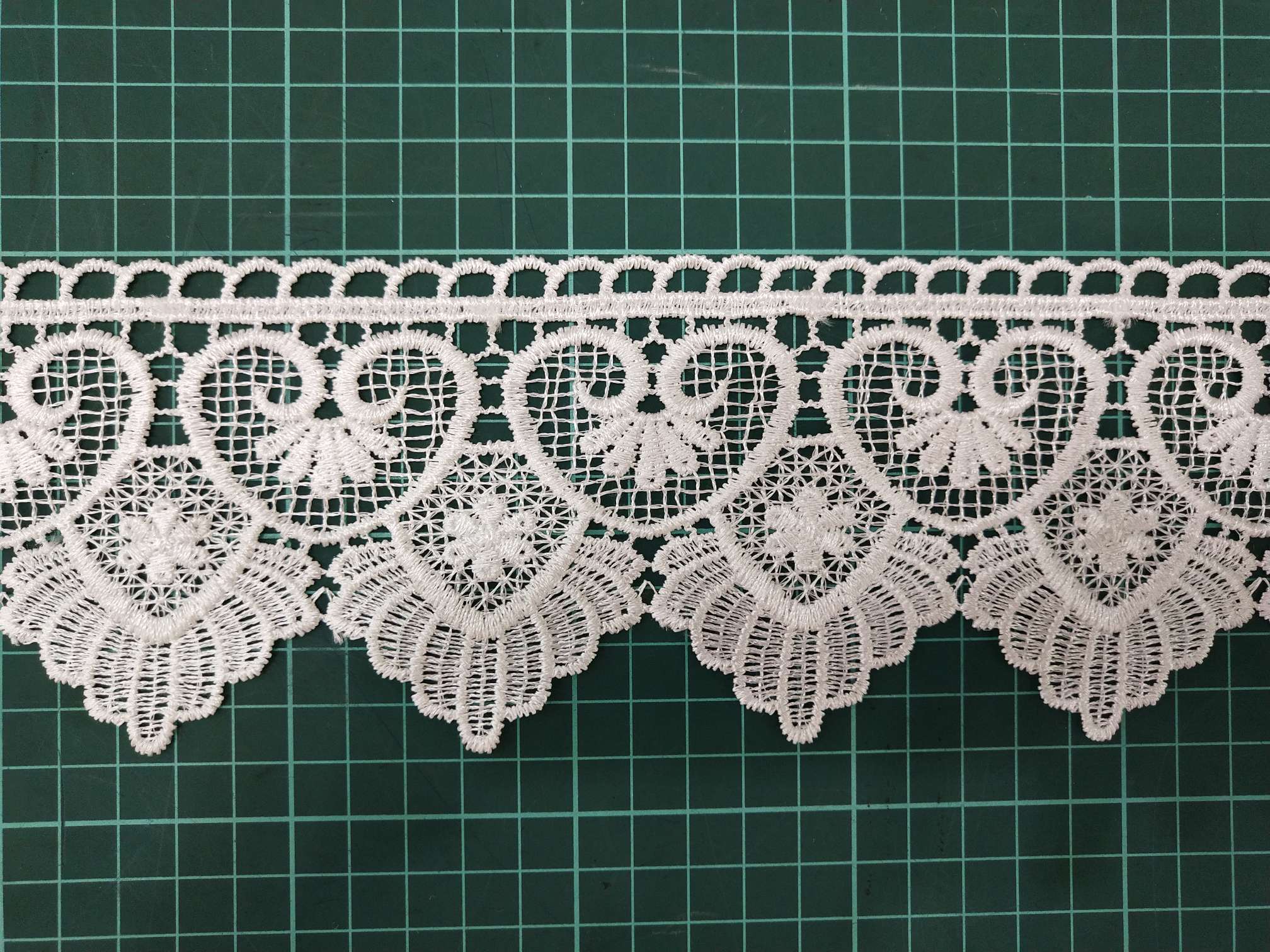 Heart-shaped embroidered water-soluble lace polyester barcode women's clothing hollowed-out accessories