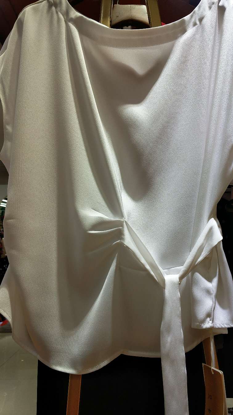 大圆领腰带商务女装