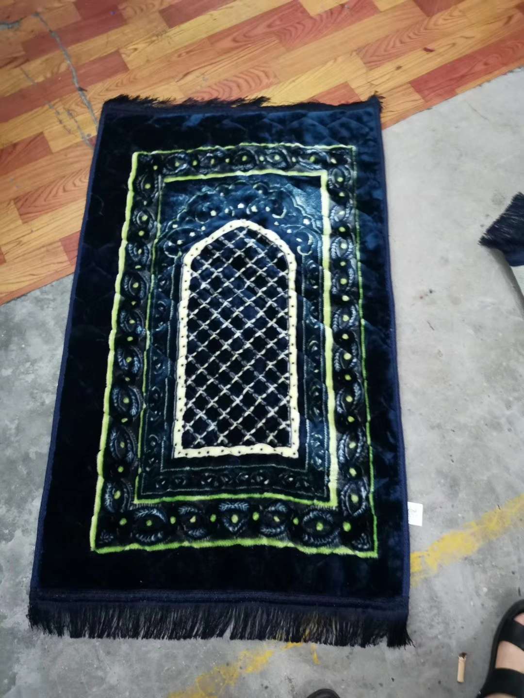 清真图案伊斯兰地毯地垫礼拜毯朝拜毯新款