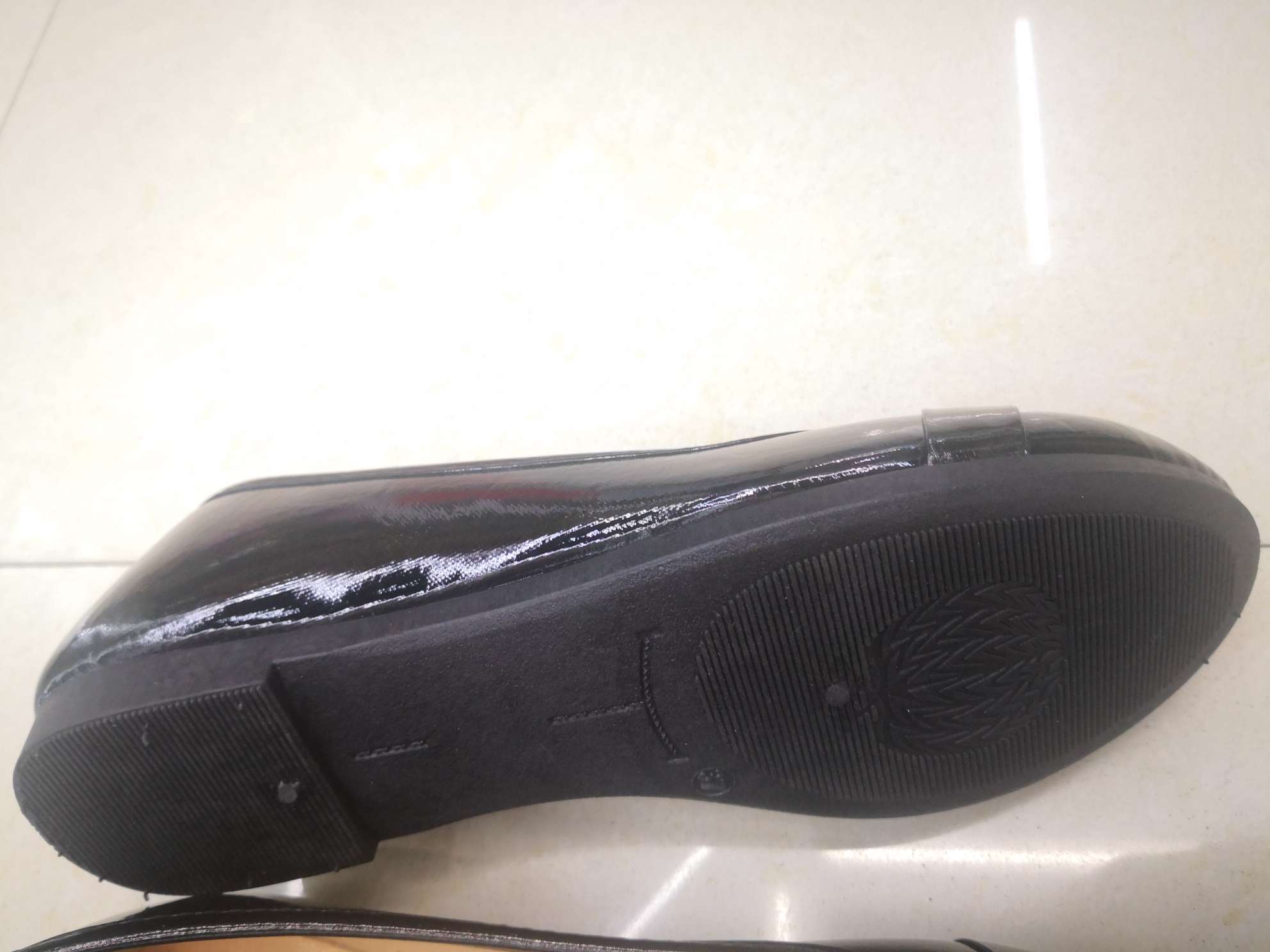 周氏现货库存外贸原单软底芭蕾金属扣饰浅口豆豆女平底孕妇单鞋四季鞋，女单鞋，平底鞋详情图8