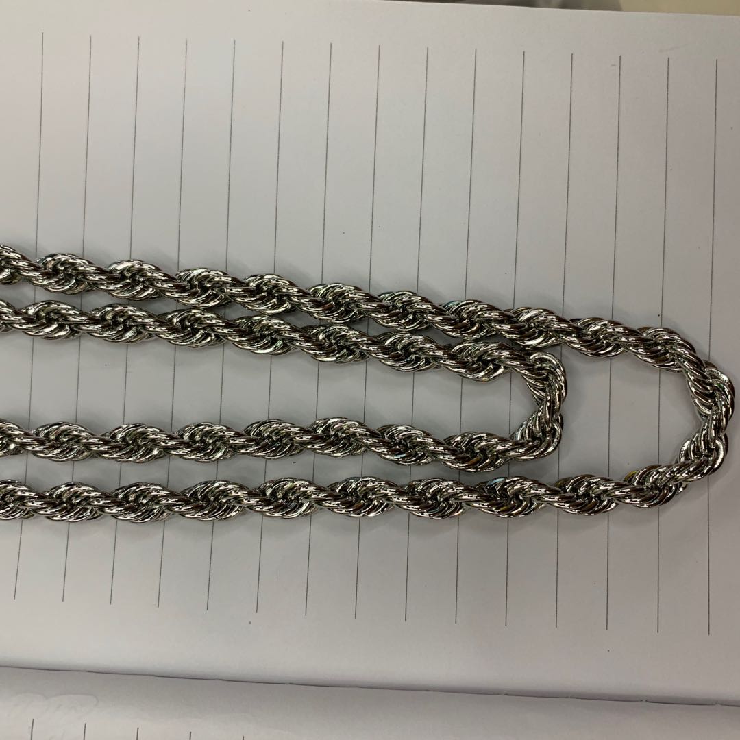 Real twist chain