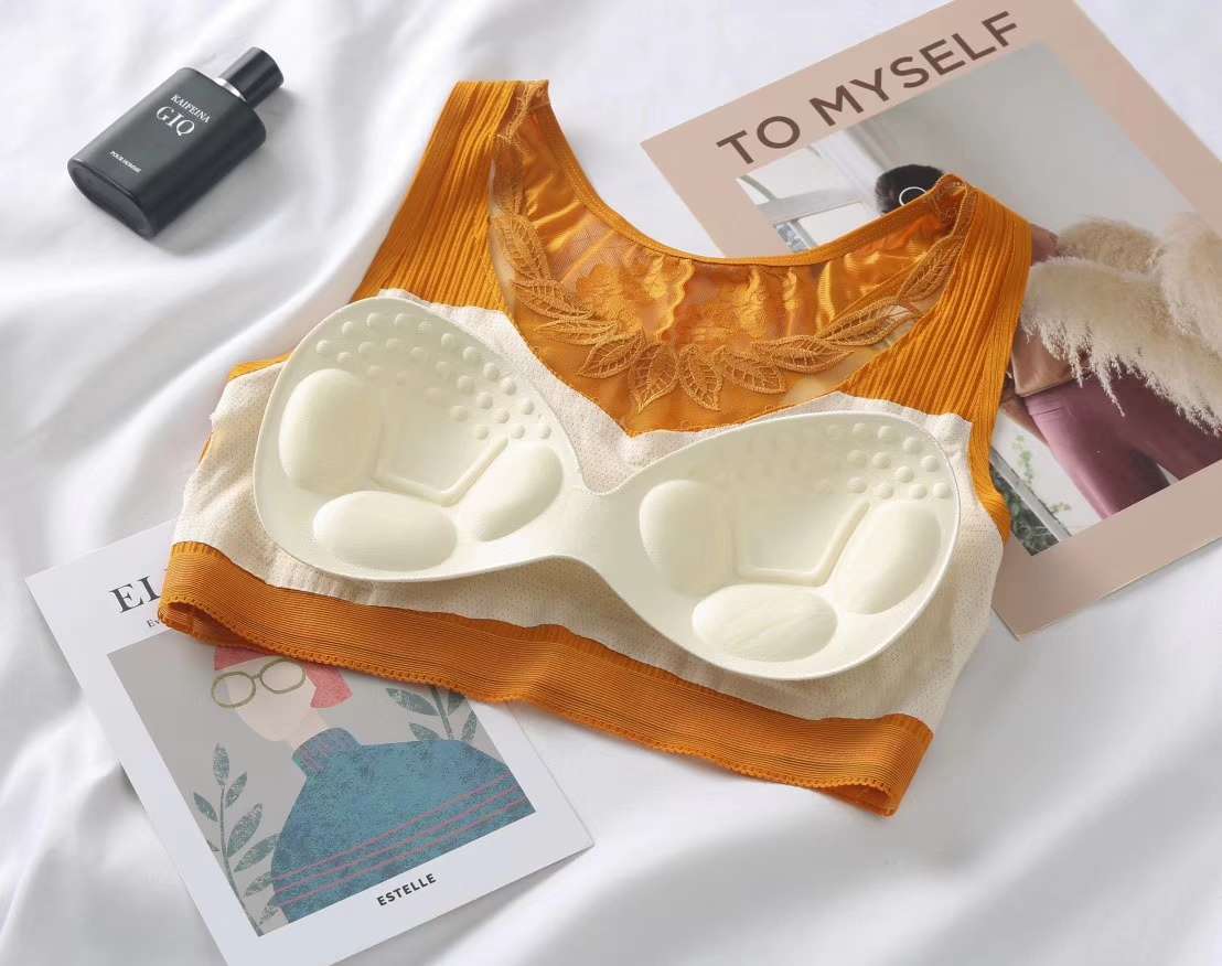 In 2020, The New Explosive Non-Trace Compression Adhesive All-Match Beautiful Back Wrap Chest Without Steel Ring Sports Vest 8008 Application Scenario