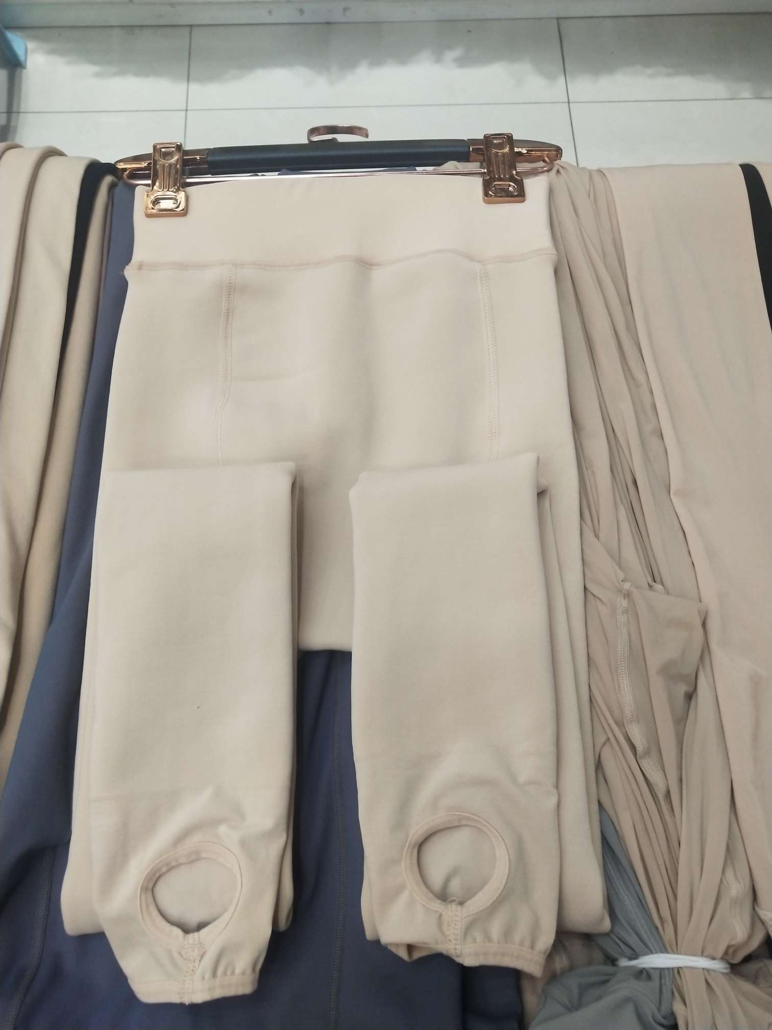 Pantalón unibody ultra flexible con protección de cintura de poliamida