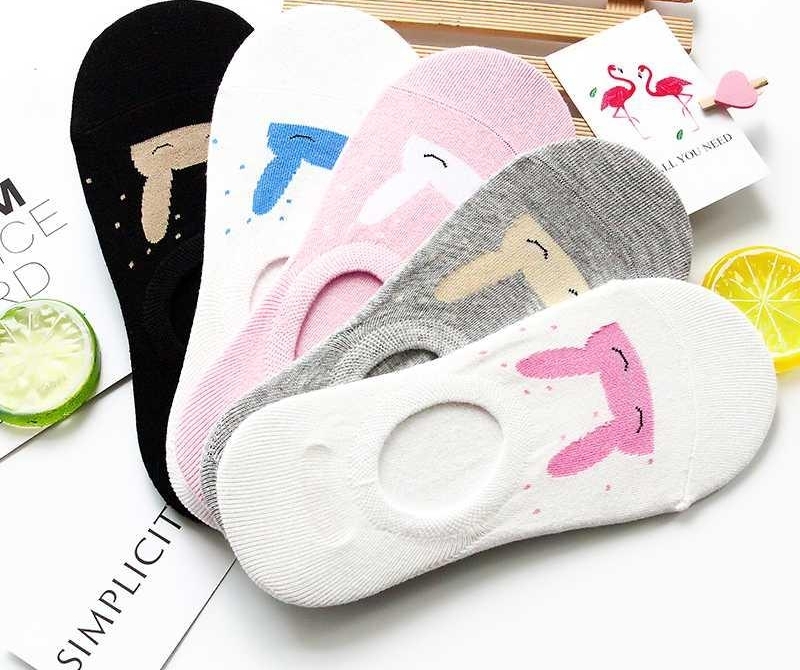 Cartoon socks, boat socks, fashionable and trendy socks, invisible socks, short socks, women's socks, silk socks, five-fingered socks, pile socks, lace socks, street stall economy bestsellers, special offers, socks, Internet celebrity bestsellers, lace, Japanese and Korean trends undefined