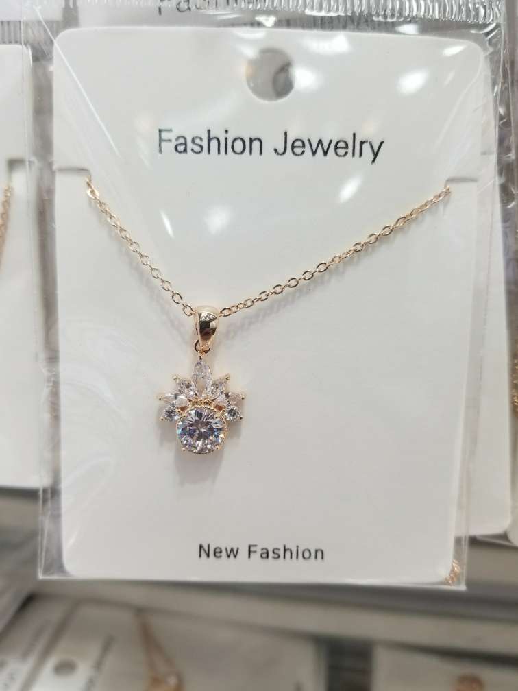 Necklace 29 thumbnail