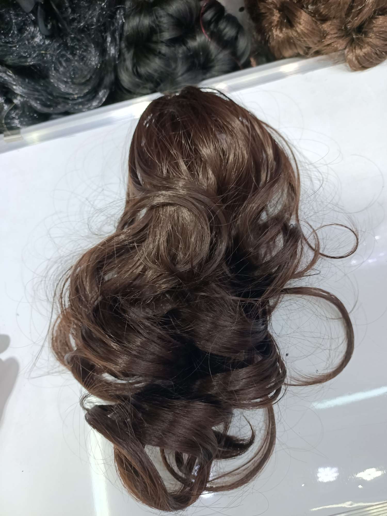 Claw clip curly hair
