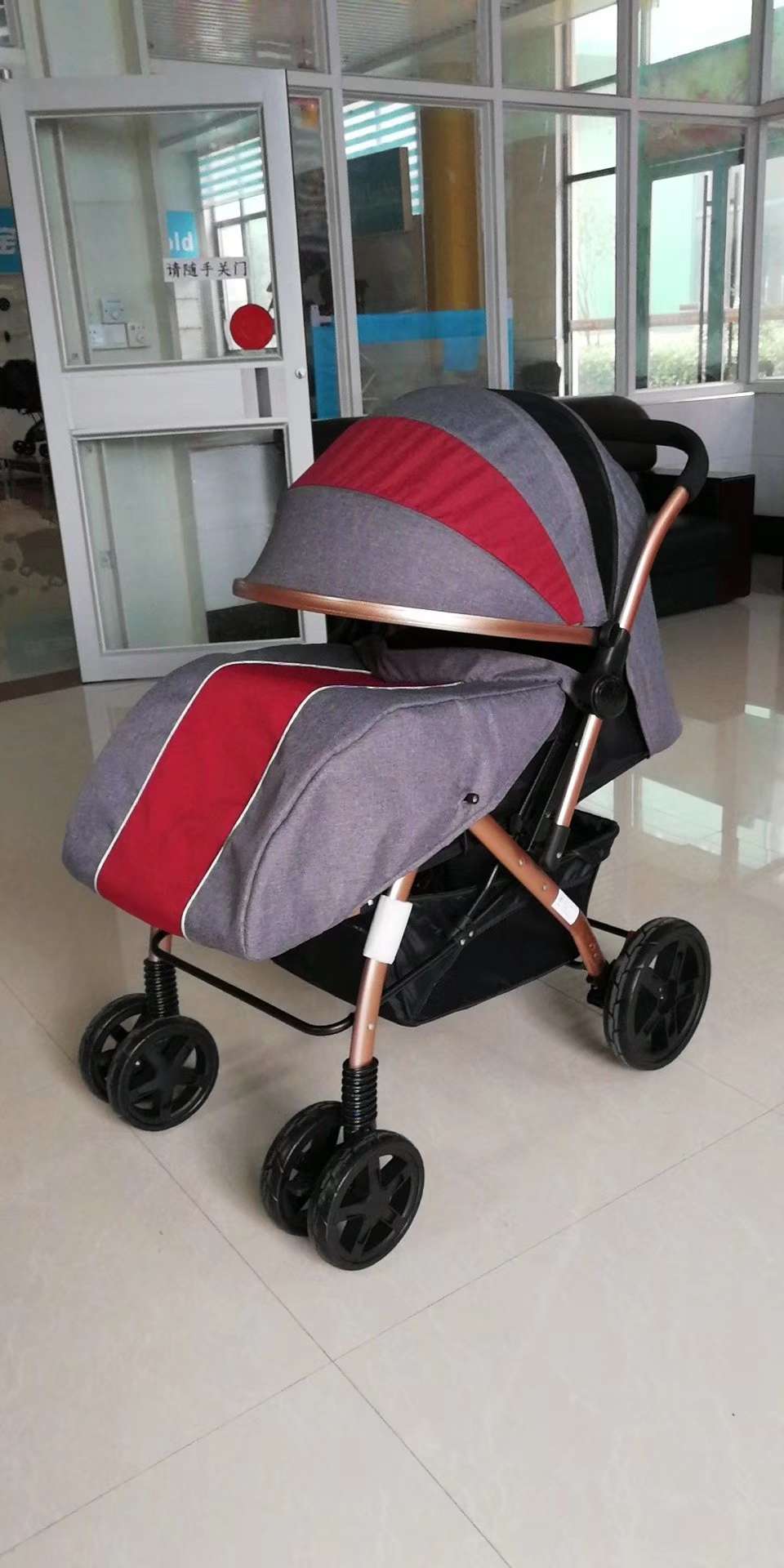 Winter and summer dual-purpose trolley + foot covers details Picture