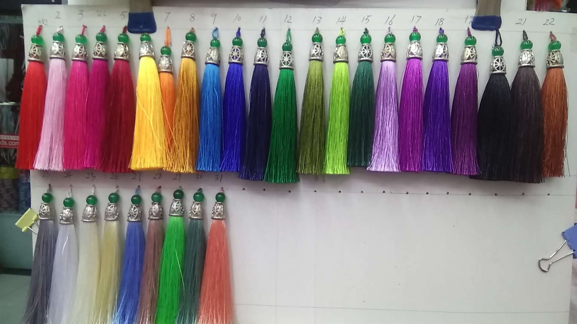 镂空帽流苏产品图
