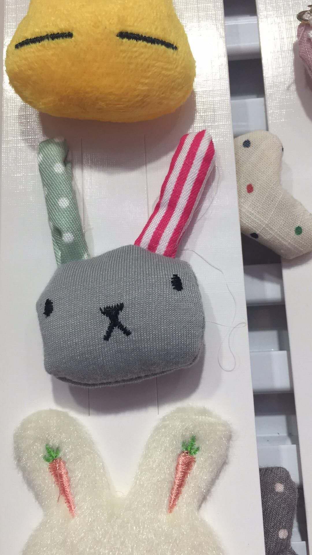 条纹耳兔
