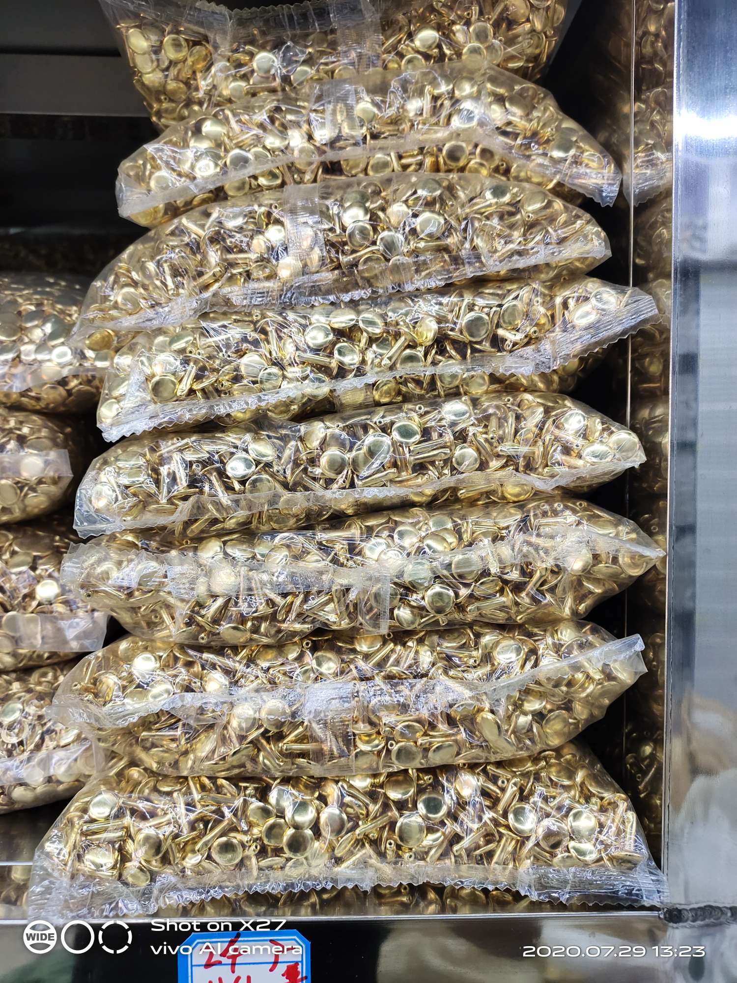 Direct sales of various types of copper, iron and steel auxiliary materials and accessories for cap nails from the cap nail manufacturer Application Scenario