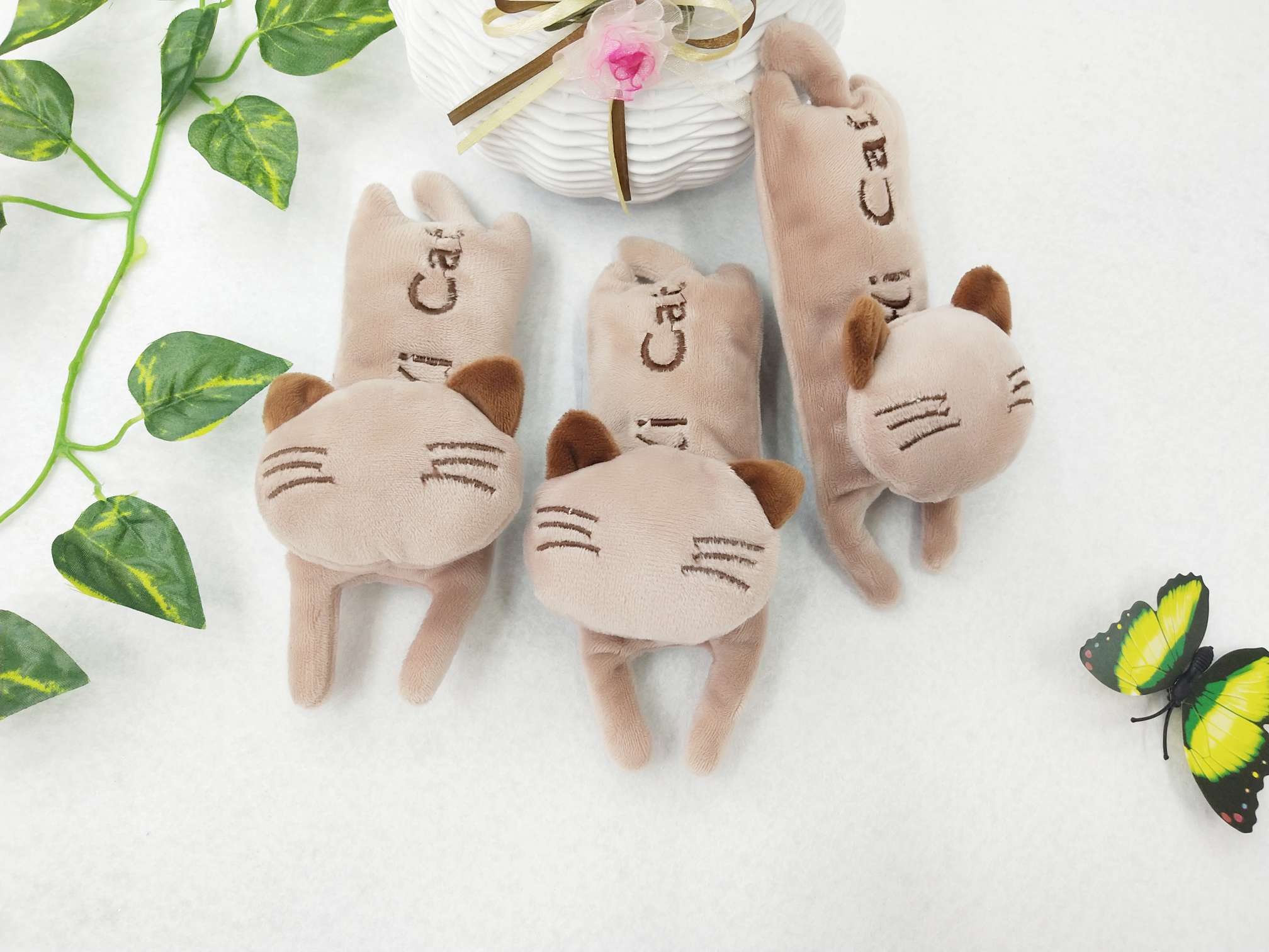 爆款毛绒爬爬熊发夹，发带，胸针，包包，服装等毛绒卡通配饰1.