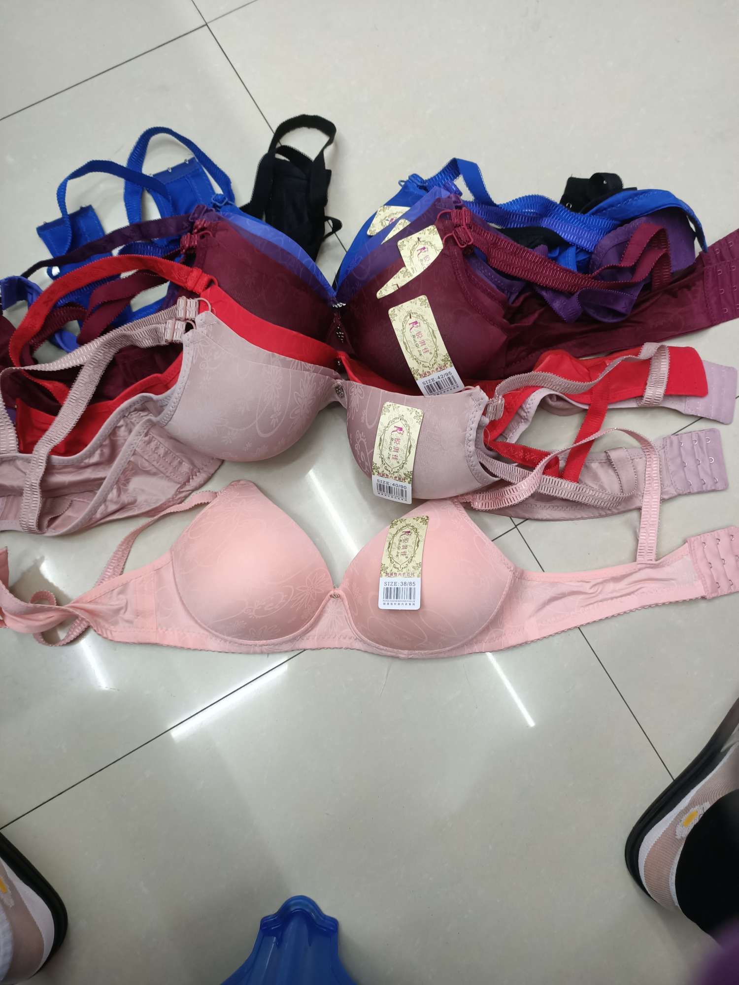 无钢圈文胸