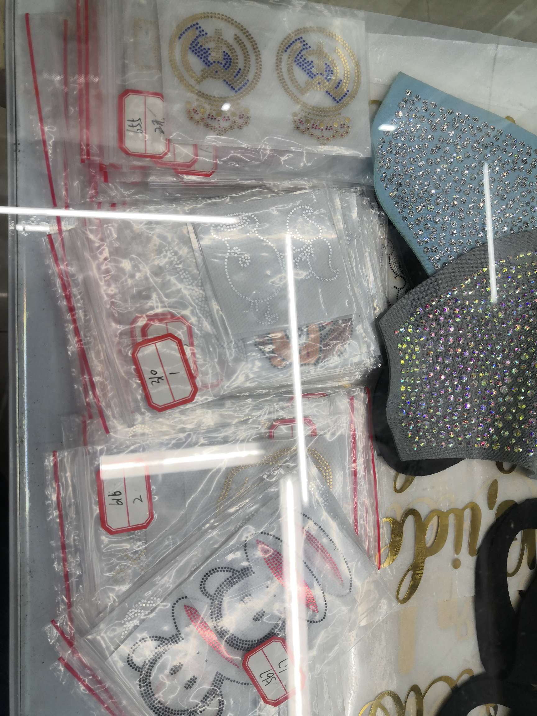 点点烫图烫钻烫图厂家直销多多钻饰服装辅料