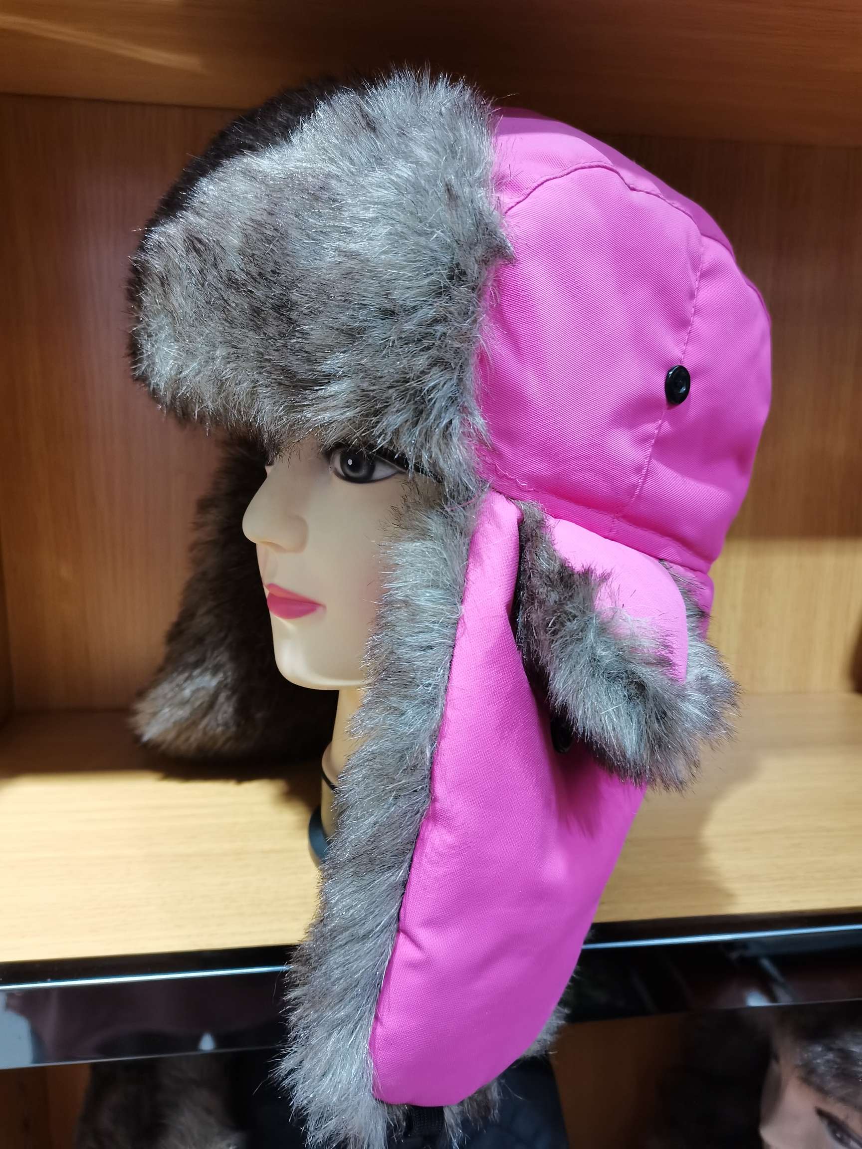 Lei Feng cap, ear-protecting cap, flight cap Application Scenario