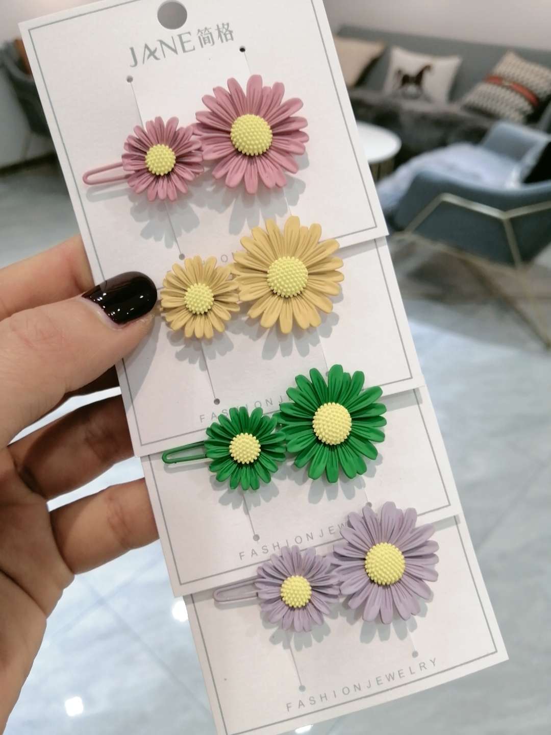 Daisy clip
