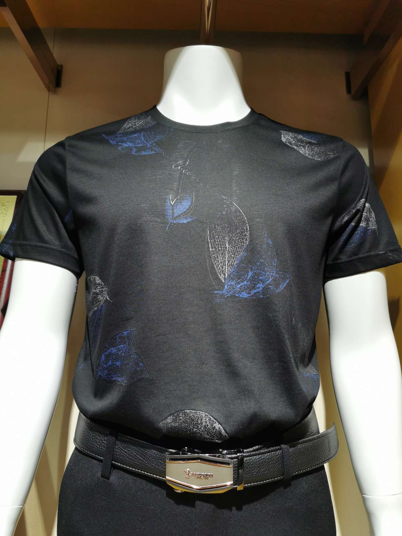 Round neck T