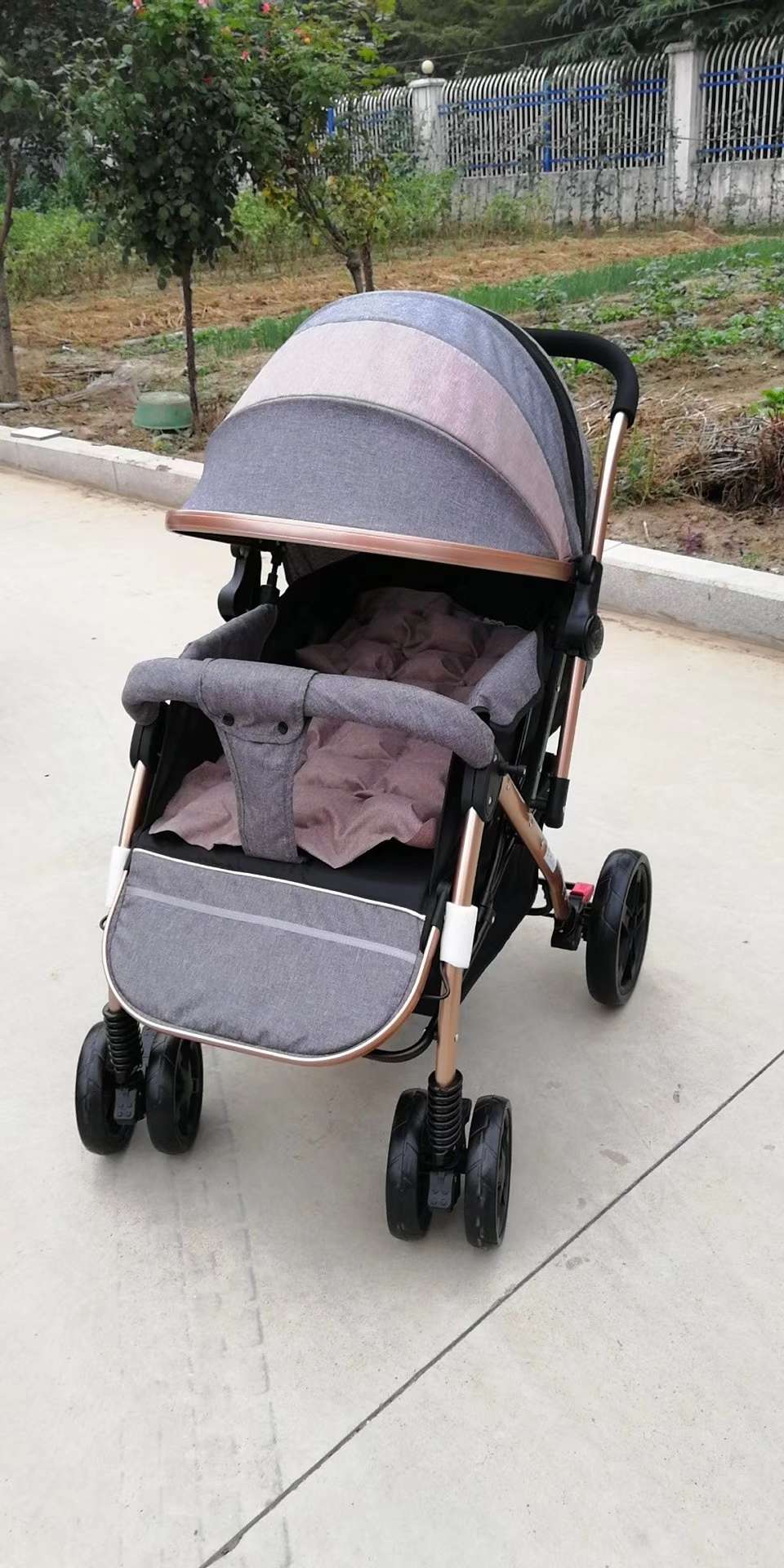 Winter and summer dual-purpose trolley + foot covers Application Scenario