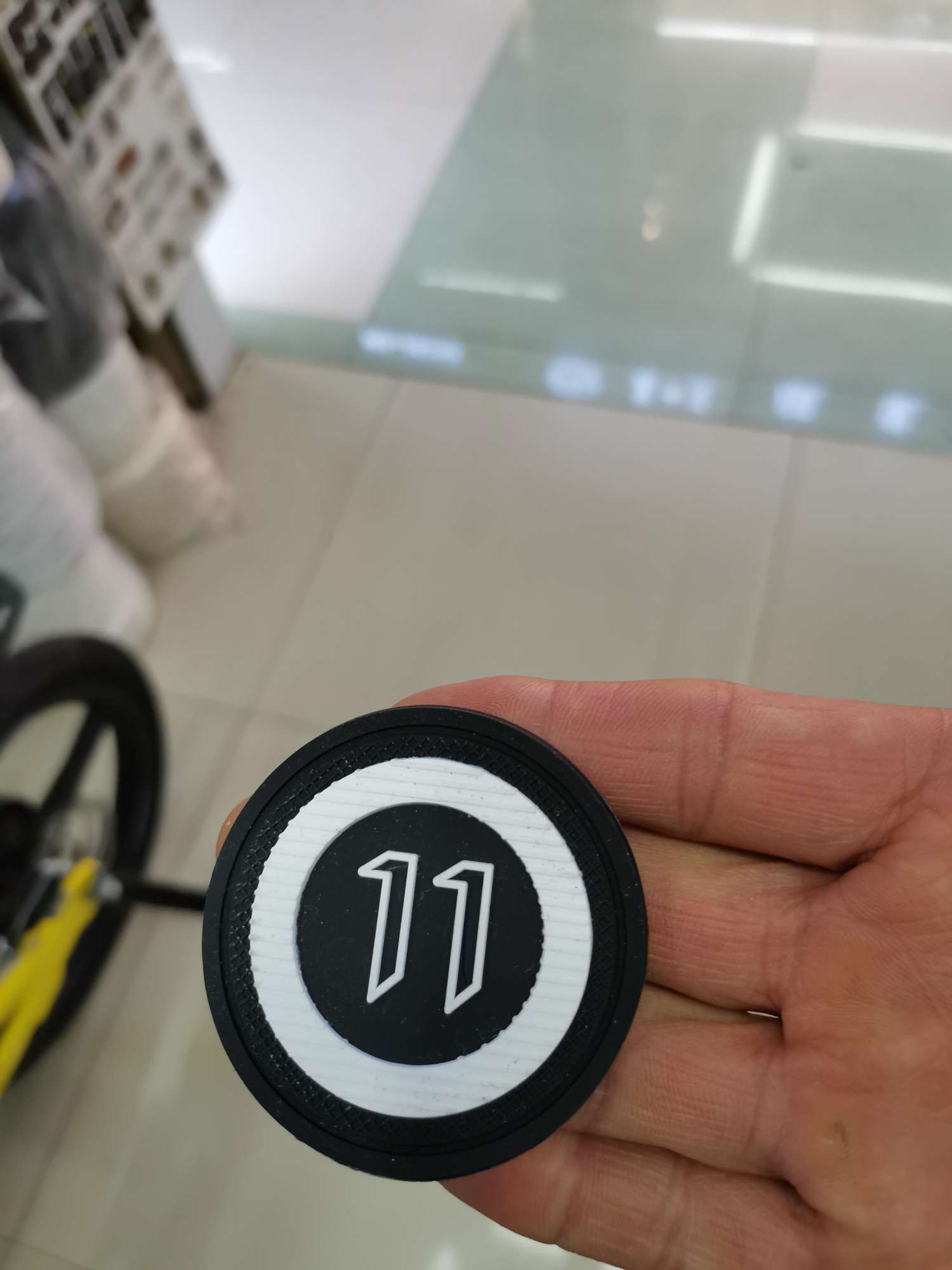 Rubber Label Cloth Label Clothing Collar Wholesale Custom Woven Label Women's Clothing Washing Label full figure