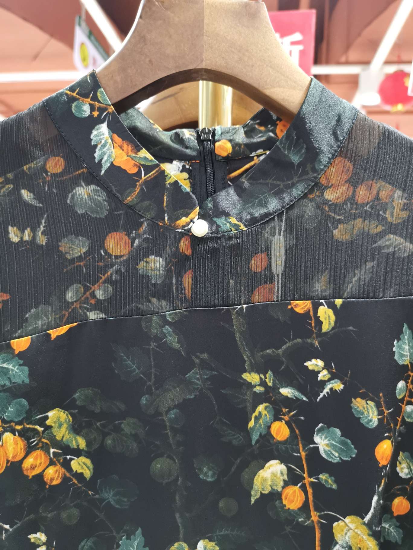 Fashionable pearl see-through long dress Specification image