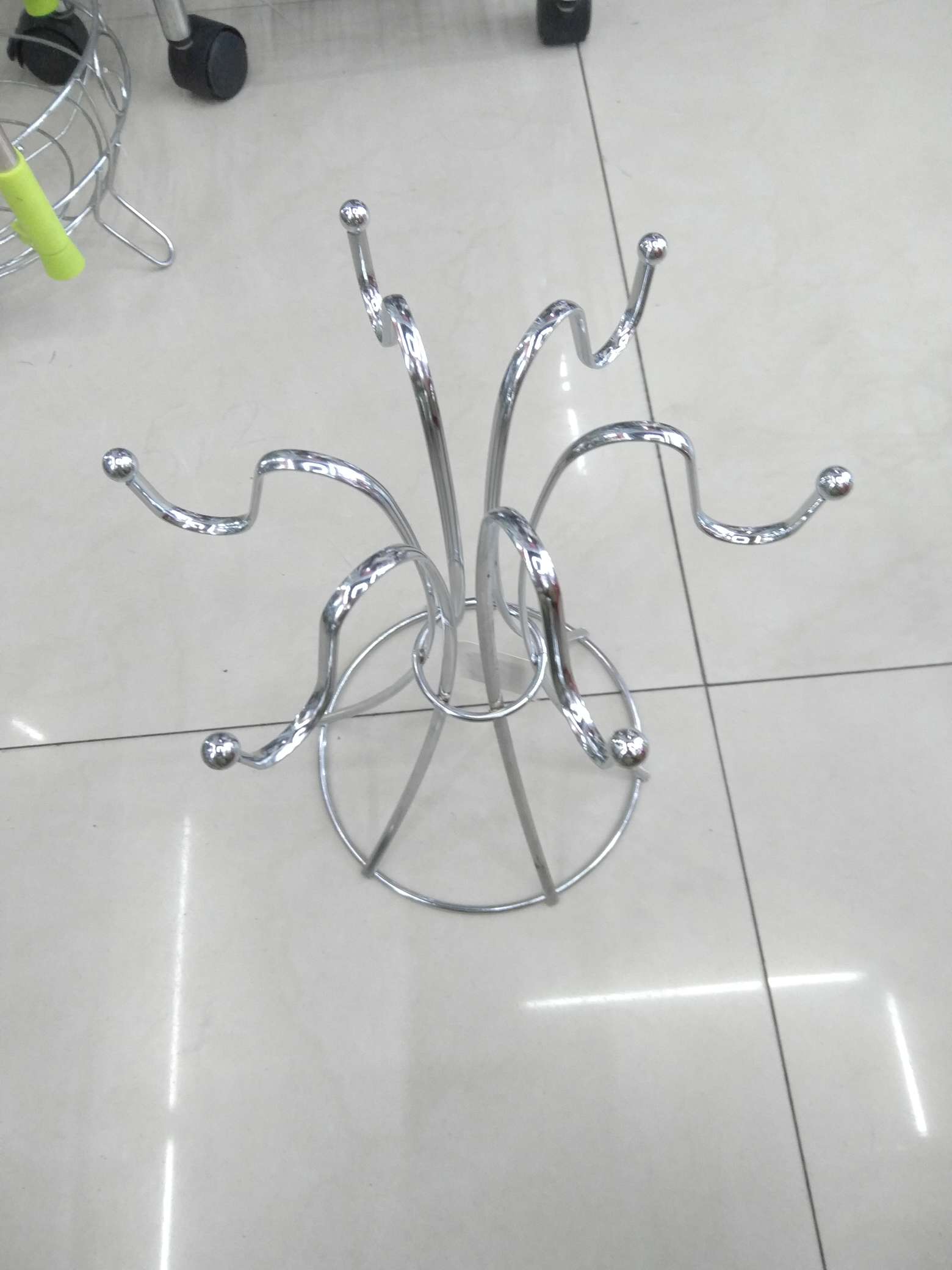 Flat wire 6 hook cup holder details Picture