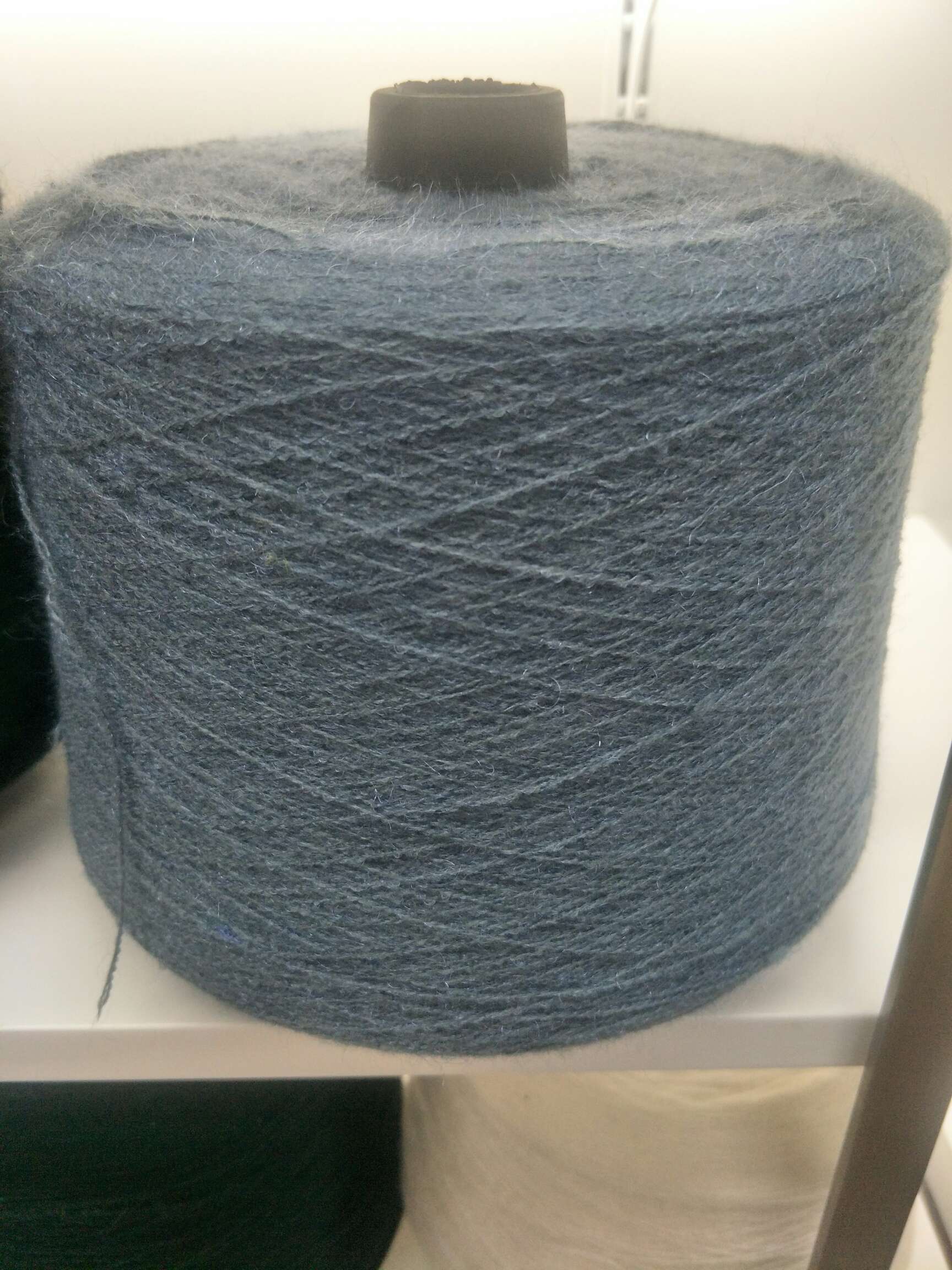 Grey yarn 10003