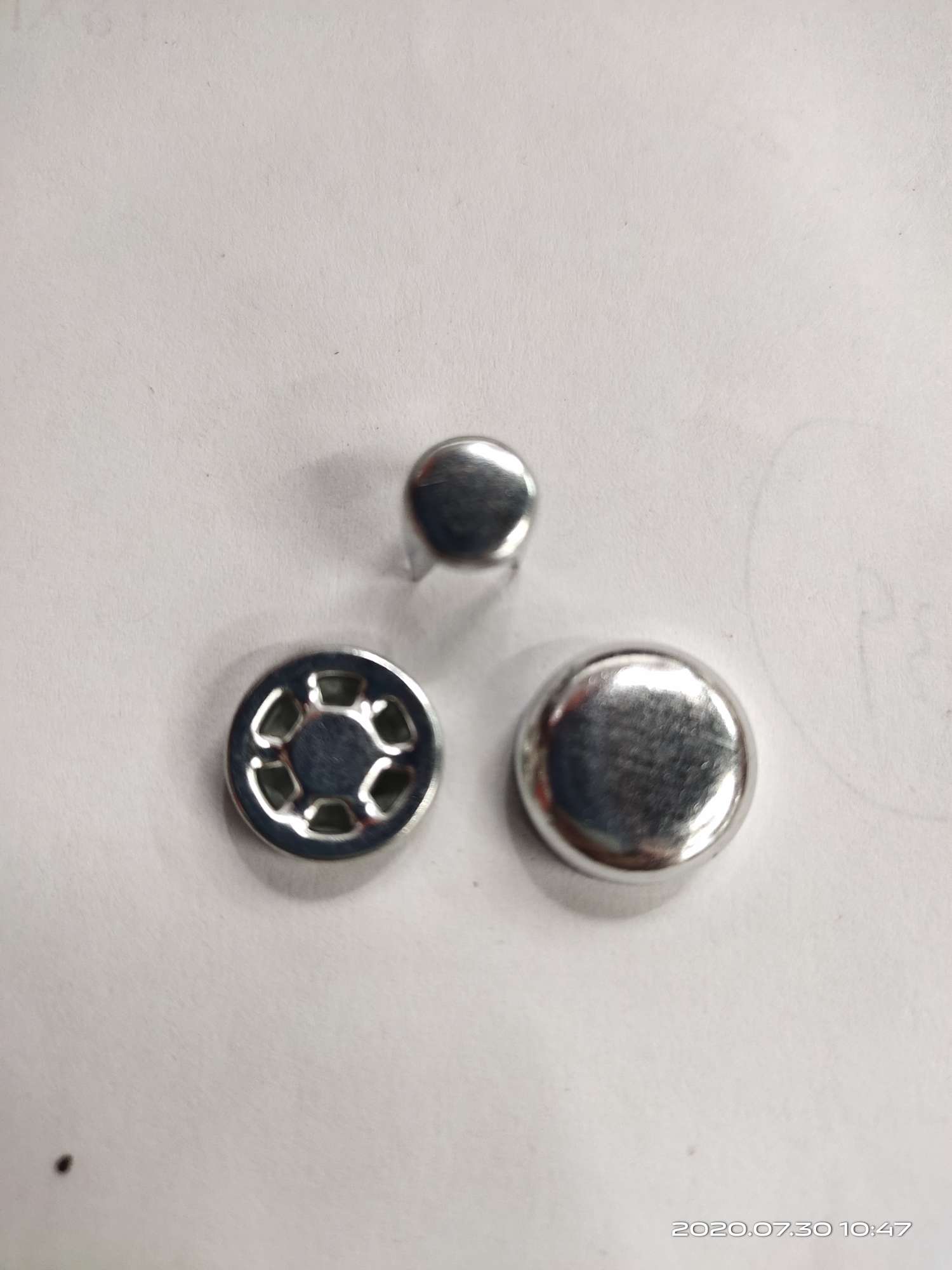 Cap buckle Application Scenario