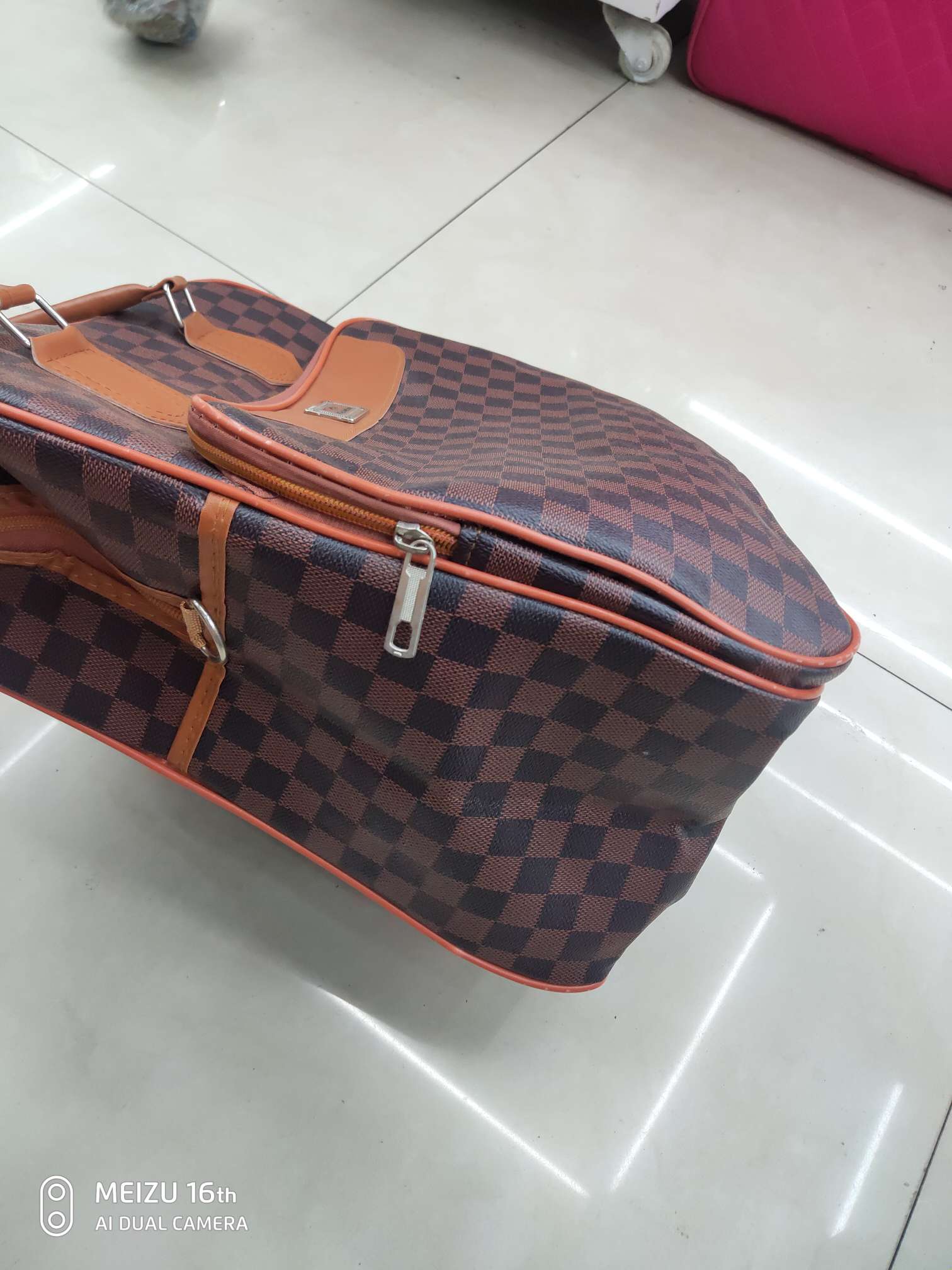 四方手提旅行包产品图