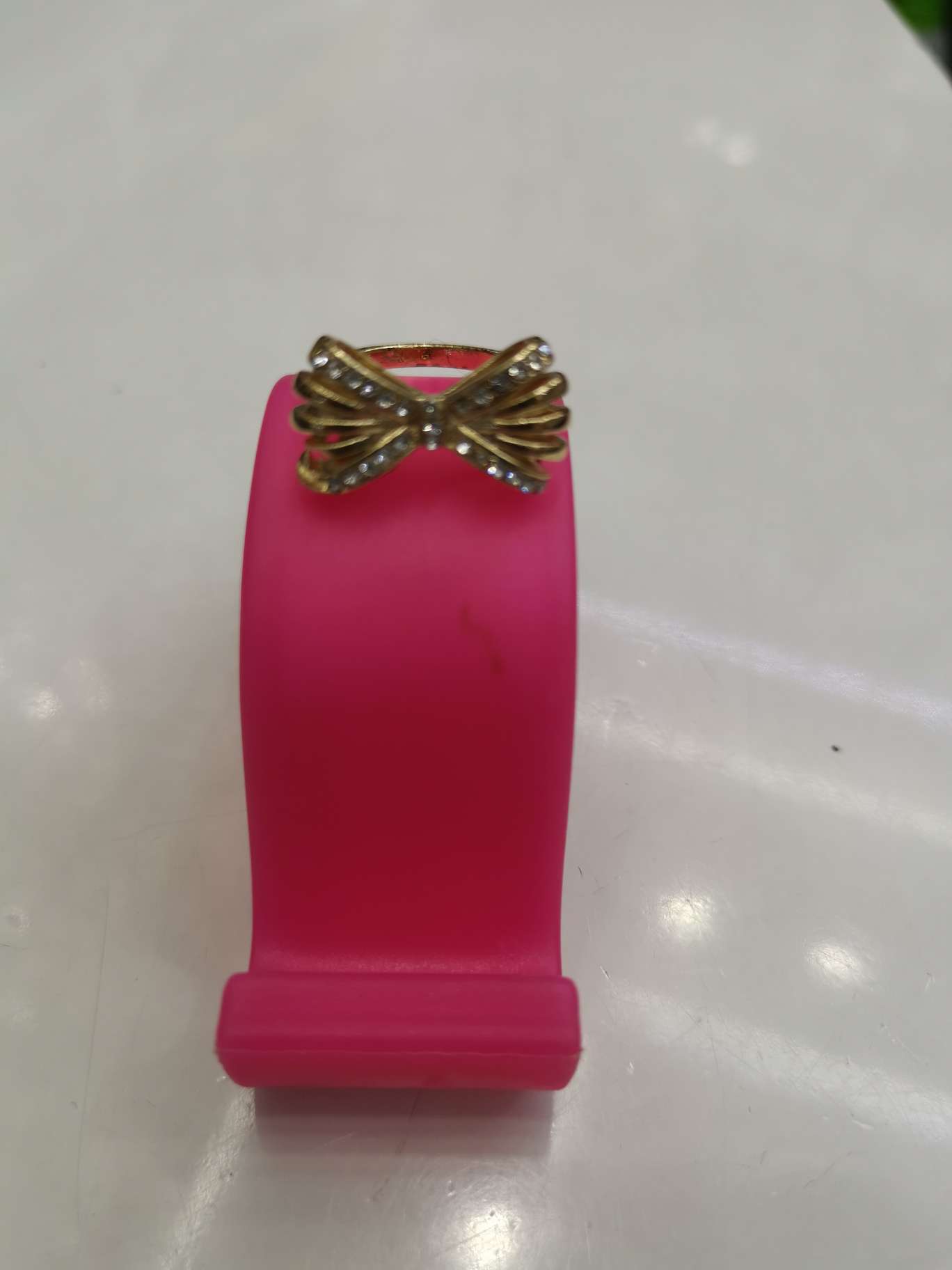 The new ring thumbnail