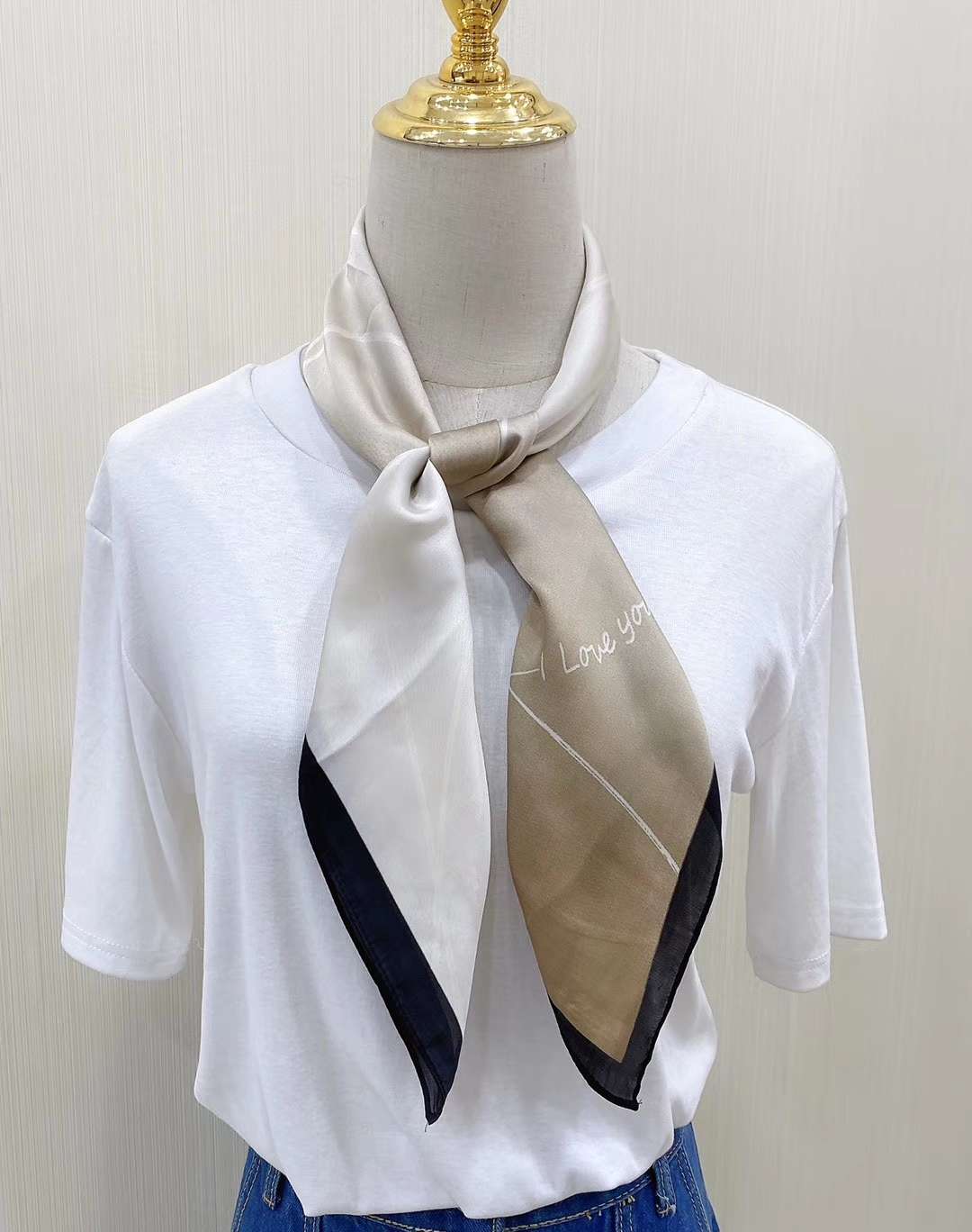 Women's Fashion Trends All Seasons Available Silk Square Silk Feel Item Picture