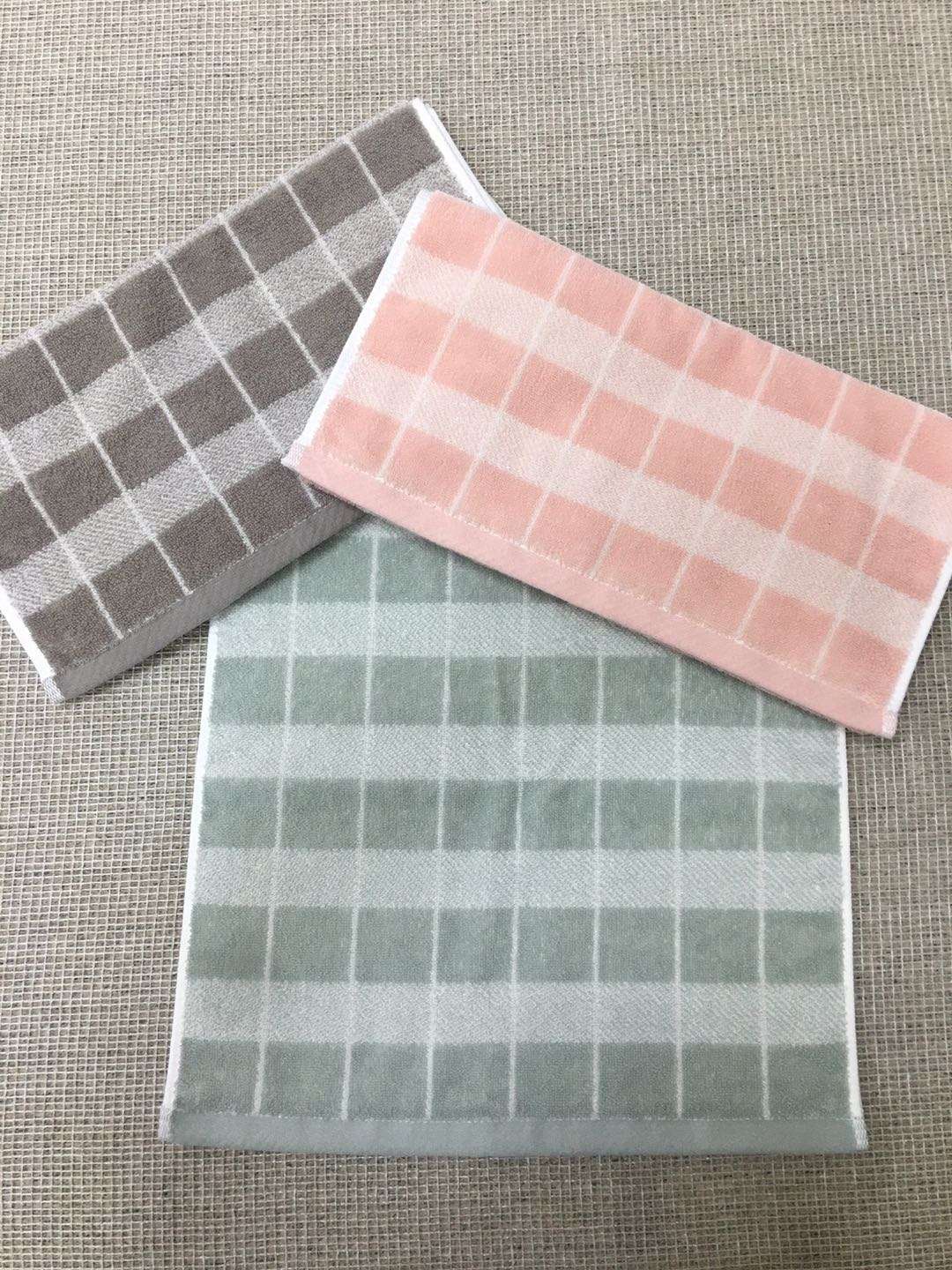 Trapezoidal towel details Picture