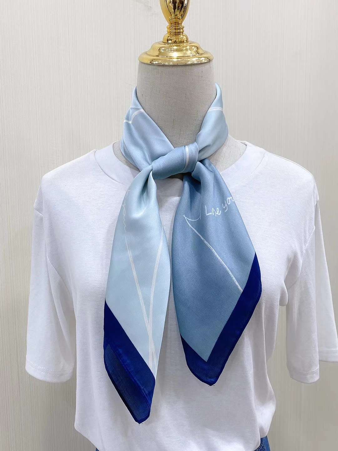 Women's Fashion Trends All Seasons Available Silk Square Silk Feel details Picture