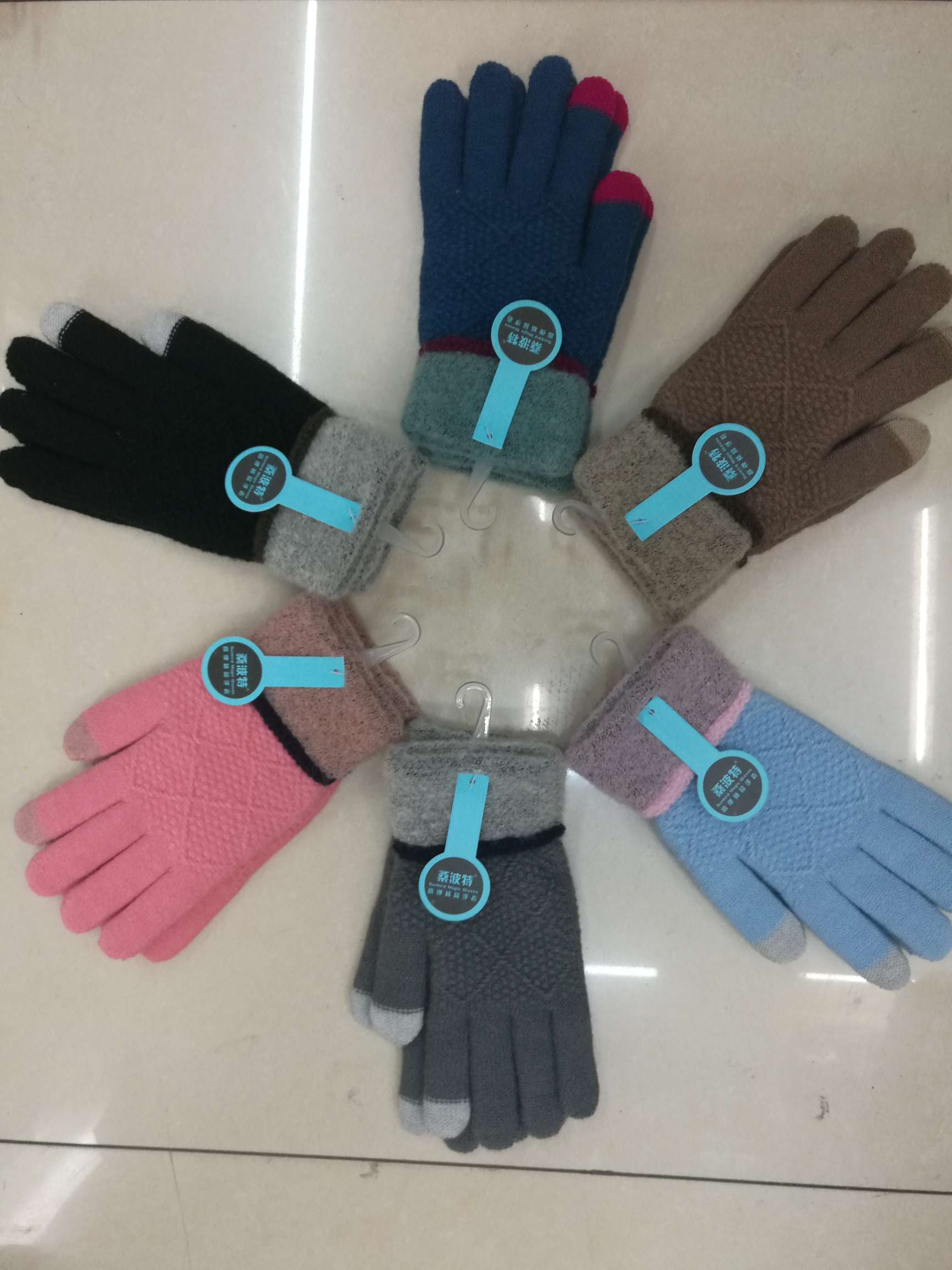 Gloves 16