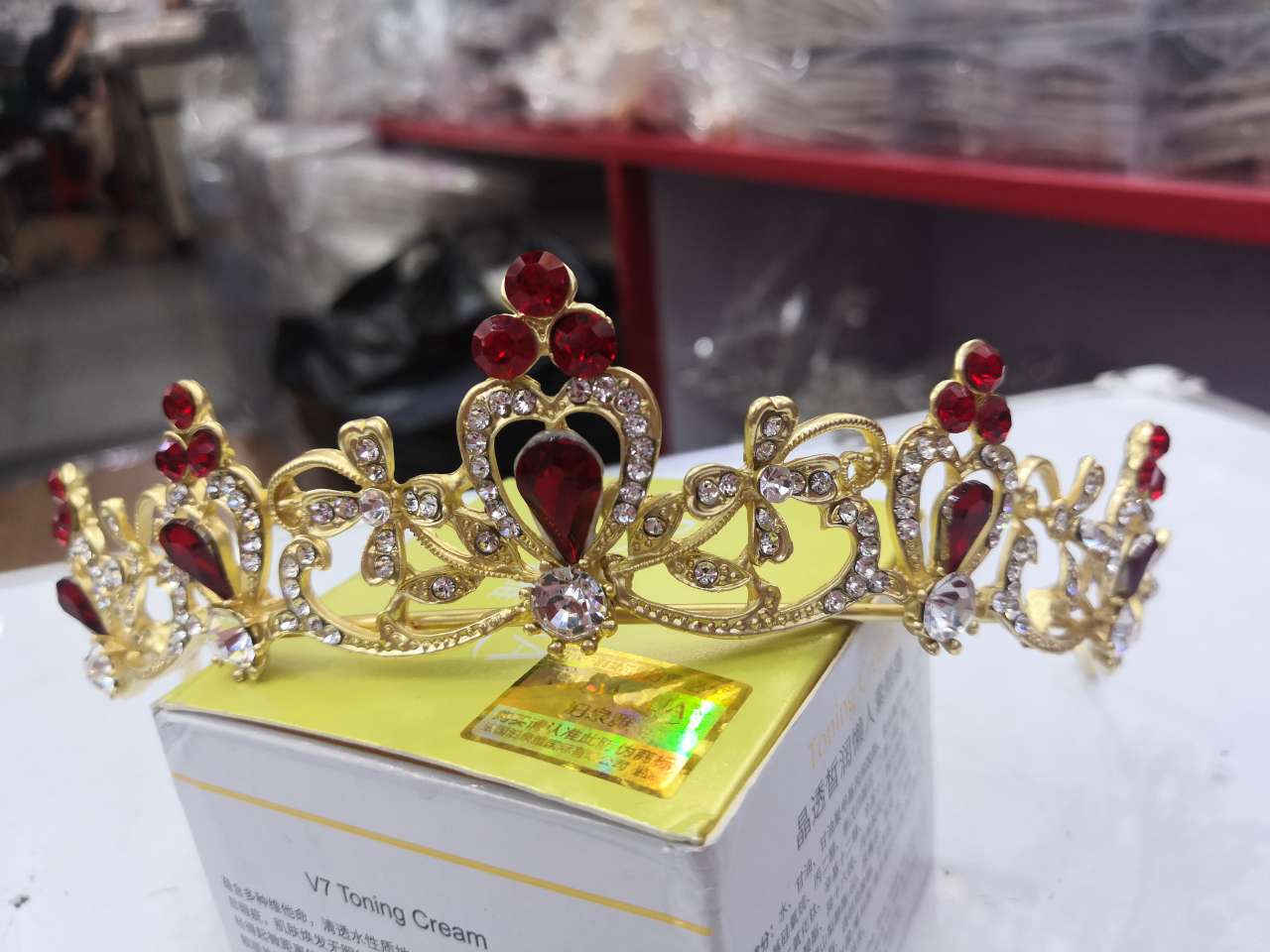 High-quality colored diamond crown Application Scenario