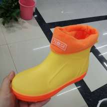 雨鞋套批发硅胶雨靴防水鞋套儿童下雨天户外雨鞋高筒加厚耐磨厂家2023