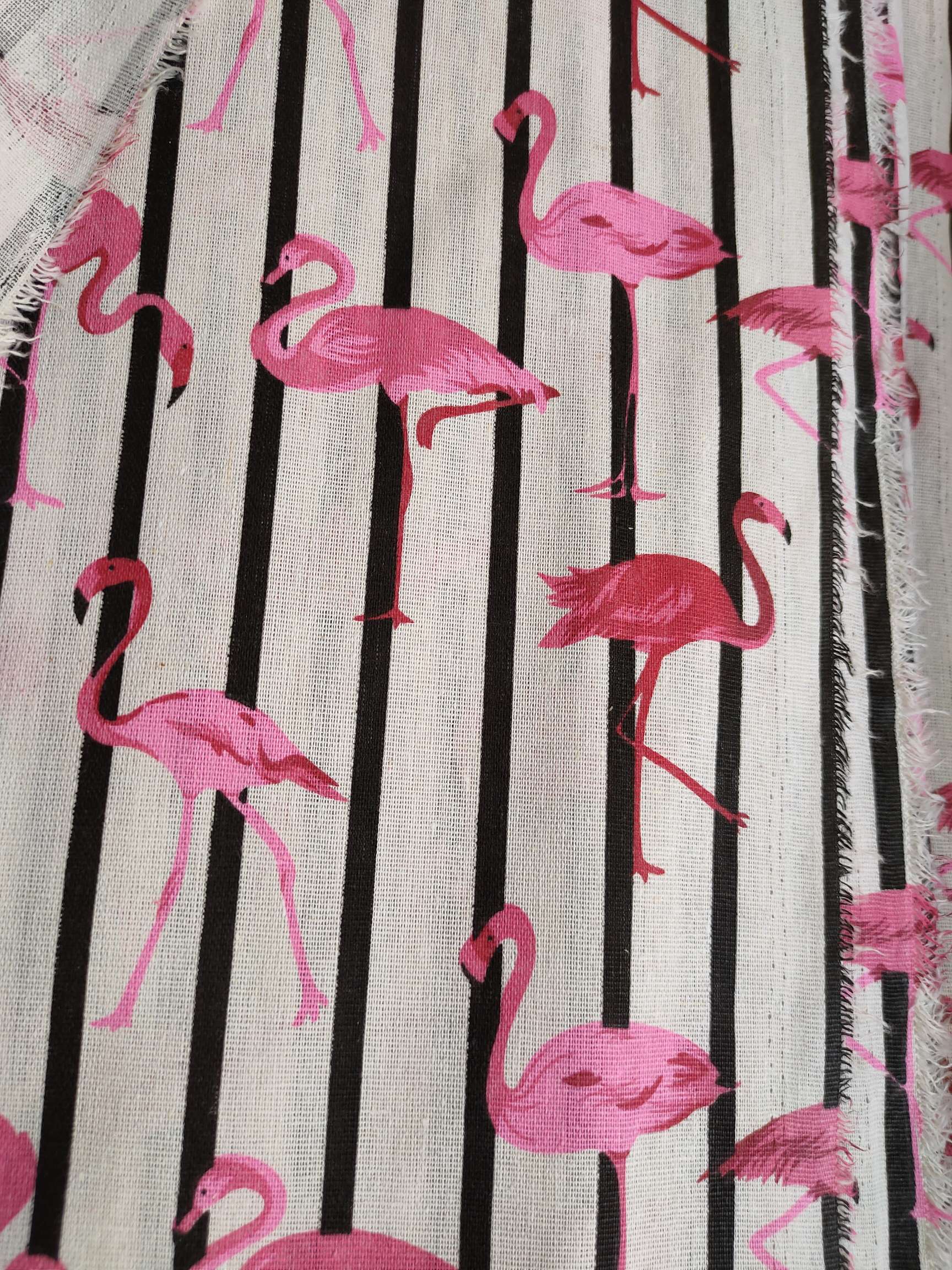 Cotton and linen print, black stripes with red flamingos