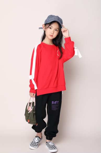 Long-sleeved women's hoodie Specification image