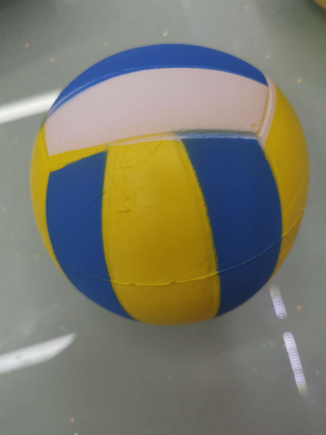 Squishy is slow to rebound and release pressure to vent PU Hai toys cross-border domestic sales deduction to vent volleyball thumbnail