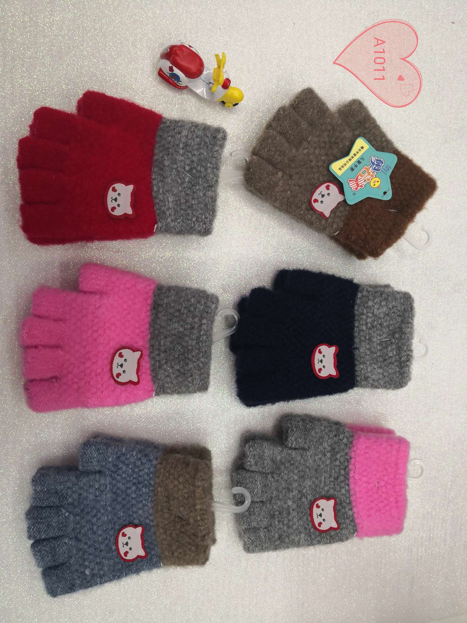 Children's Gloves 2