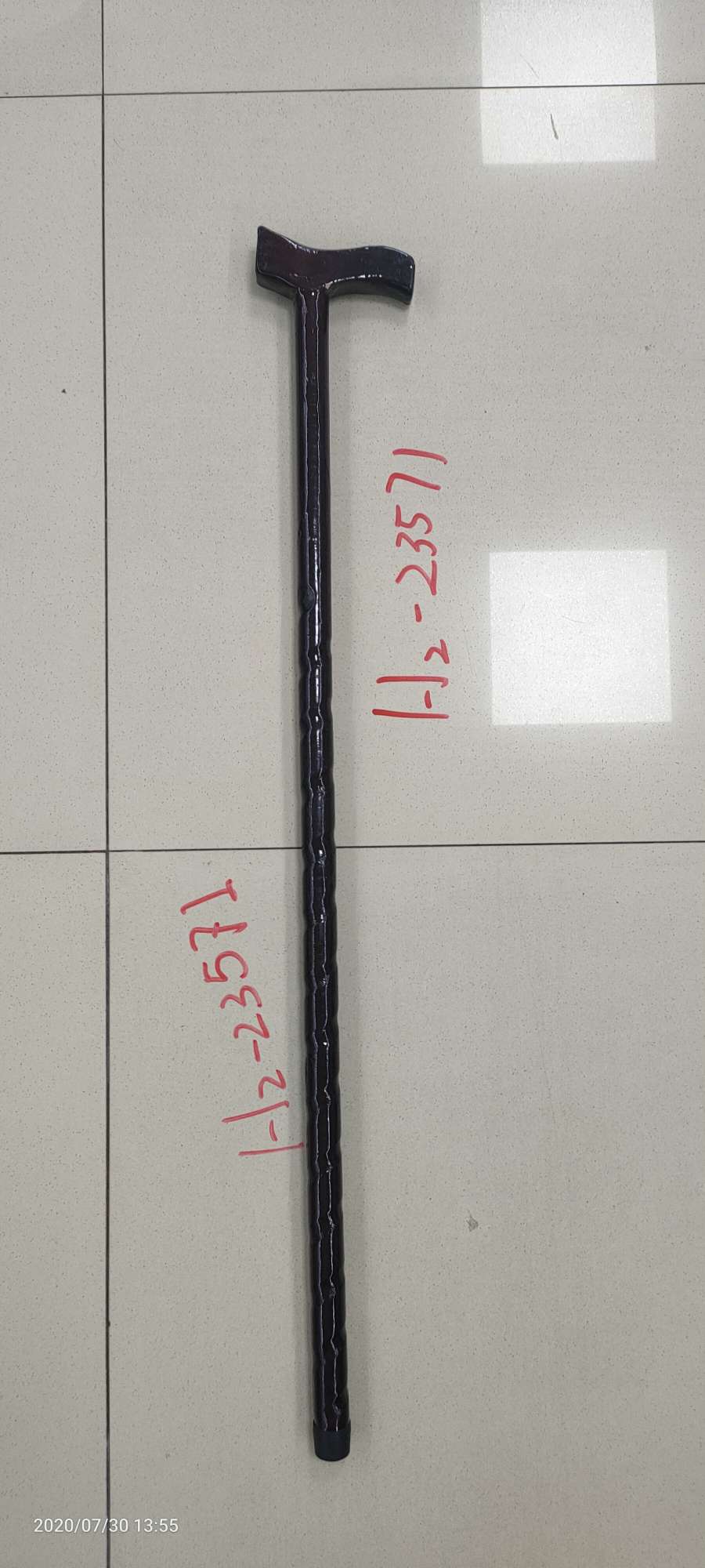 平头螺纹木制拐杖图